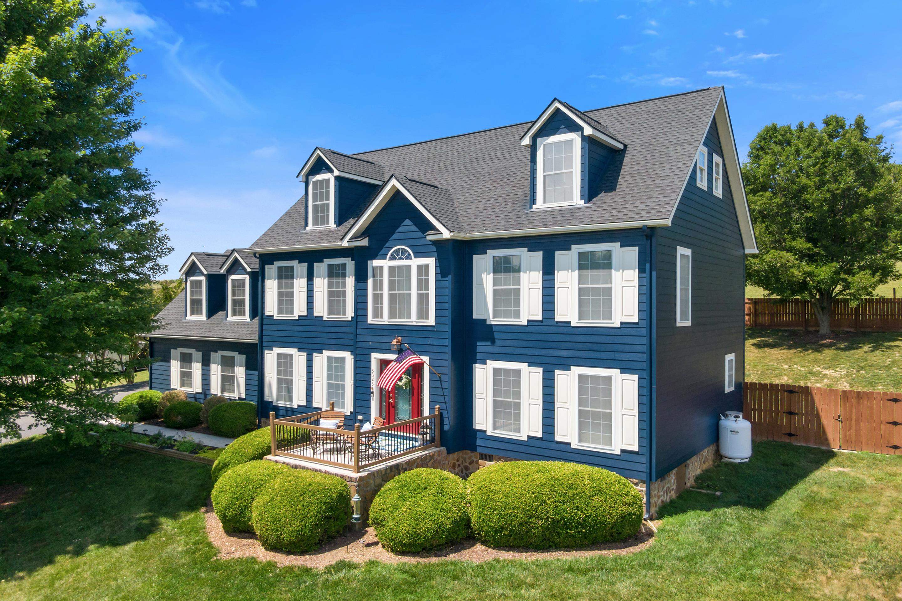5323 Crossbow Drive
