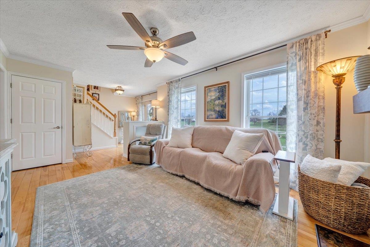 5323 Crossbow Drive