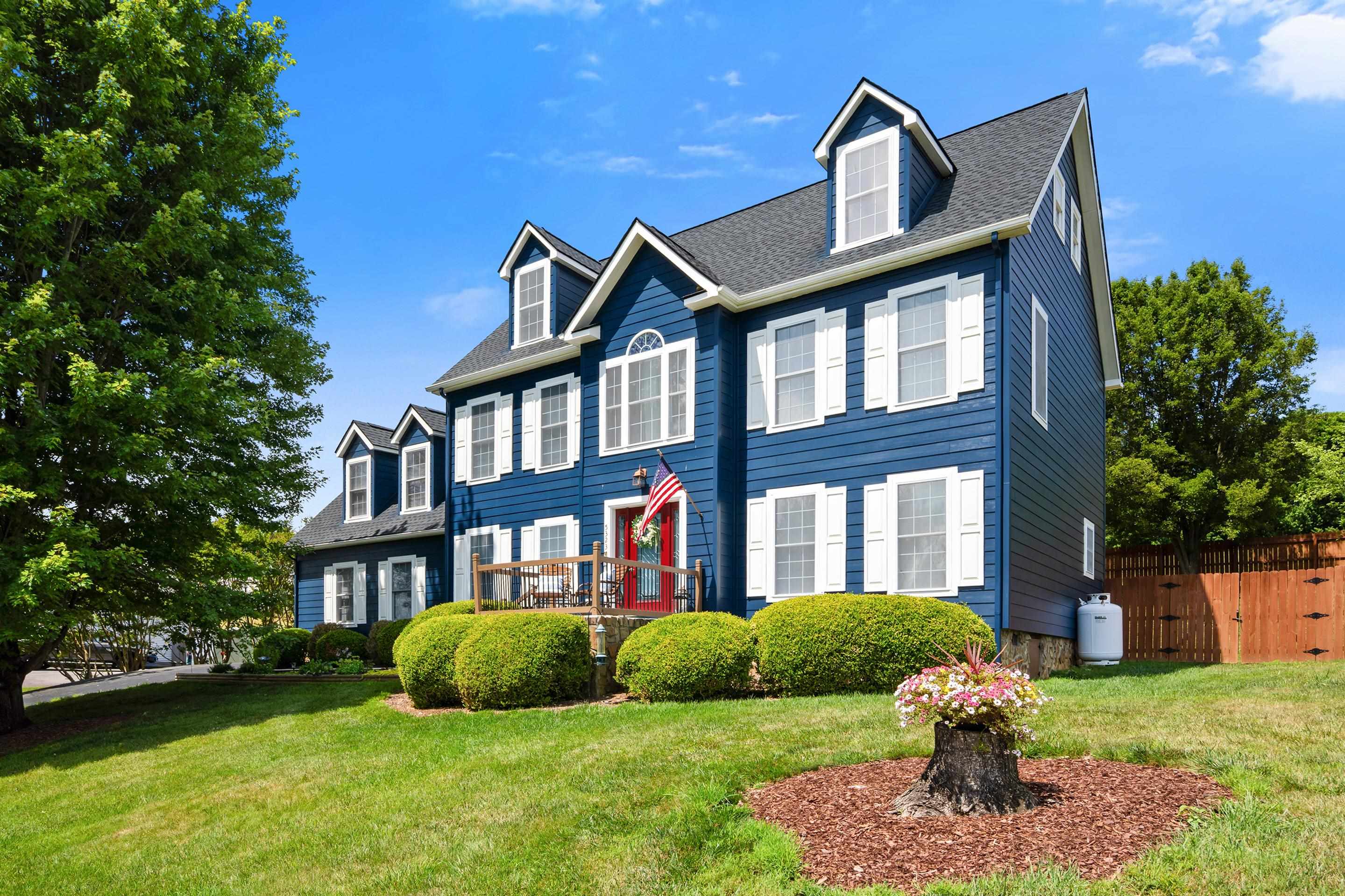5323 Crossbow Drive