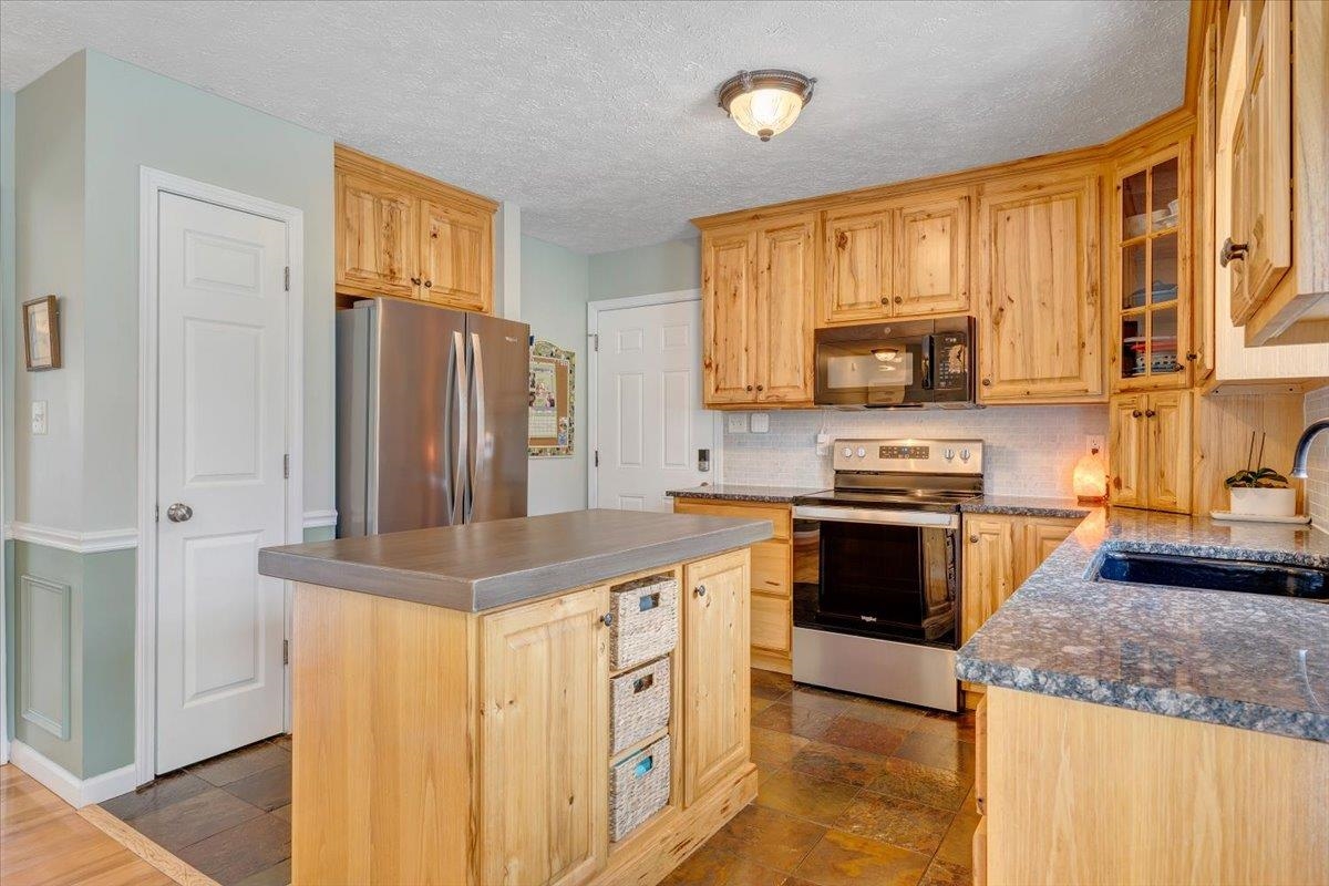 5323 Crossbow Drive