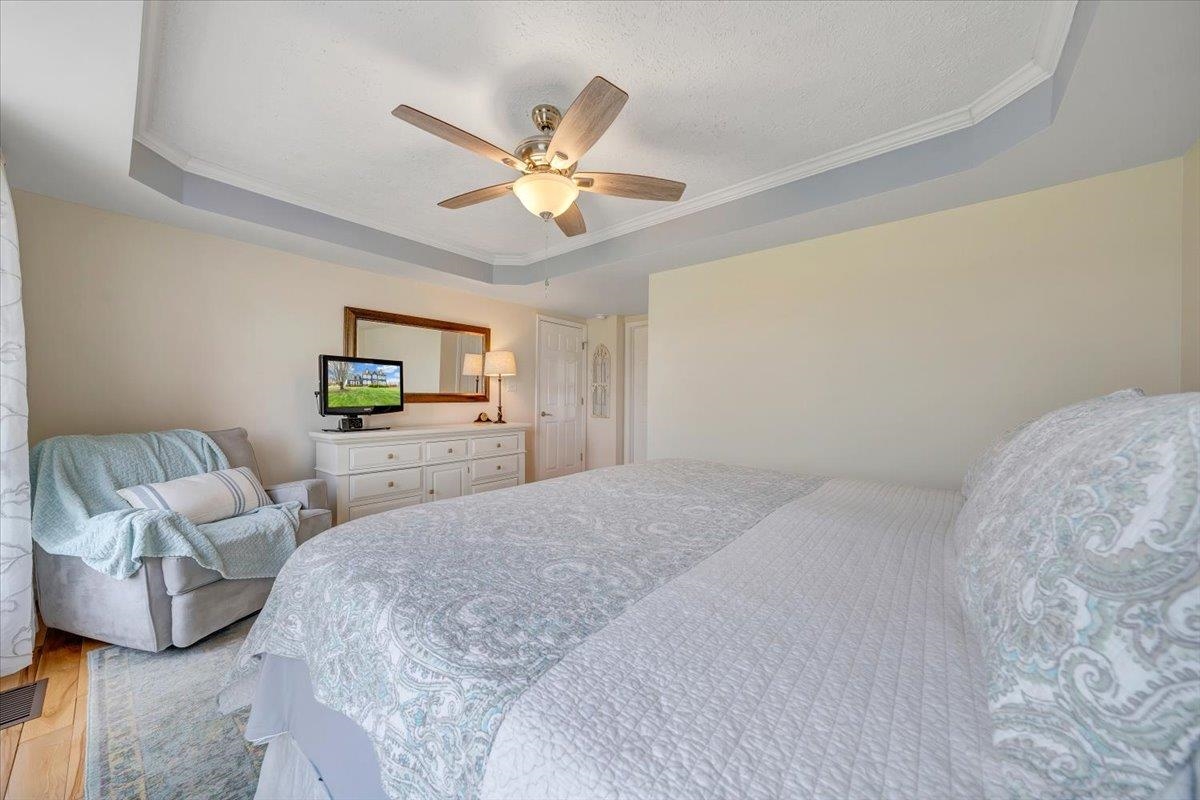 5323 Crossbow Drive
