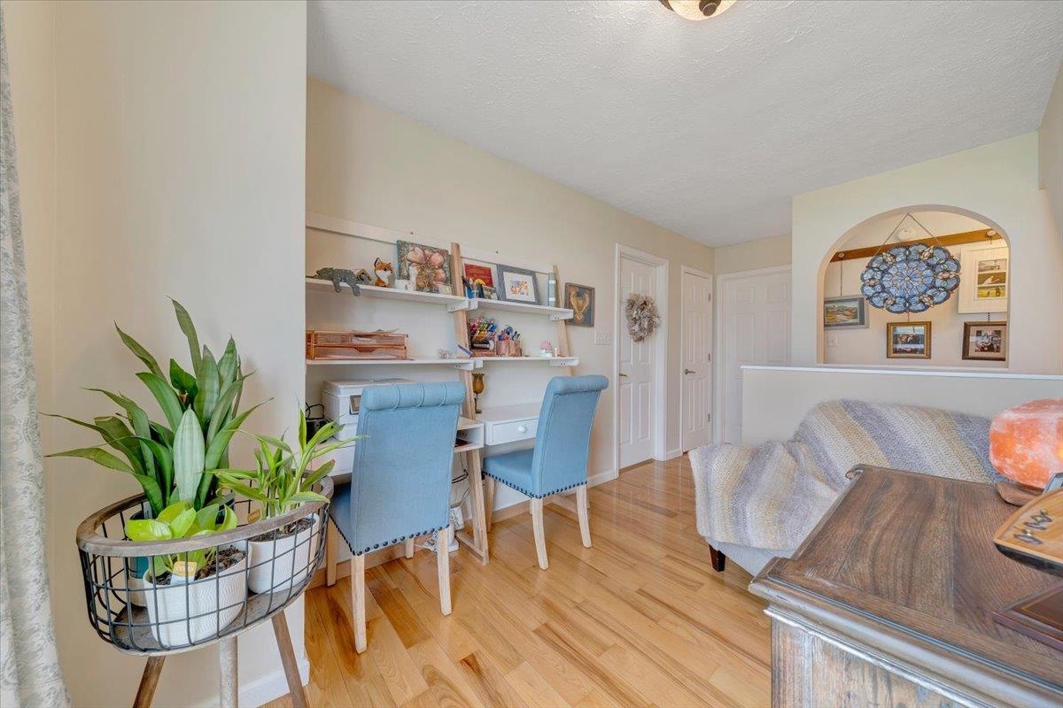 5323 Crossbow Drive