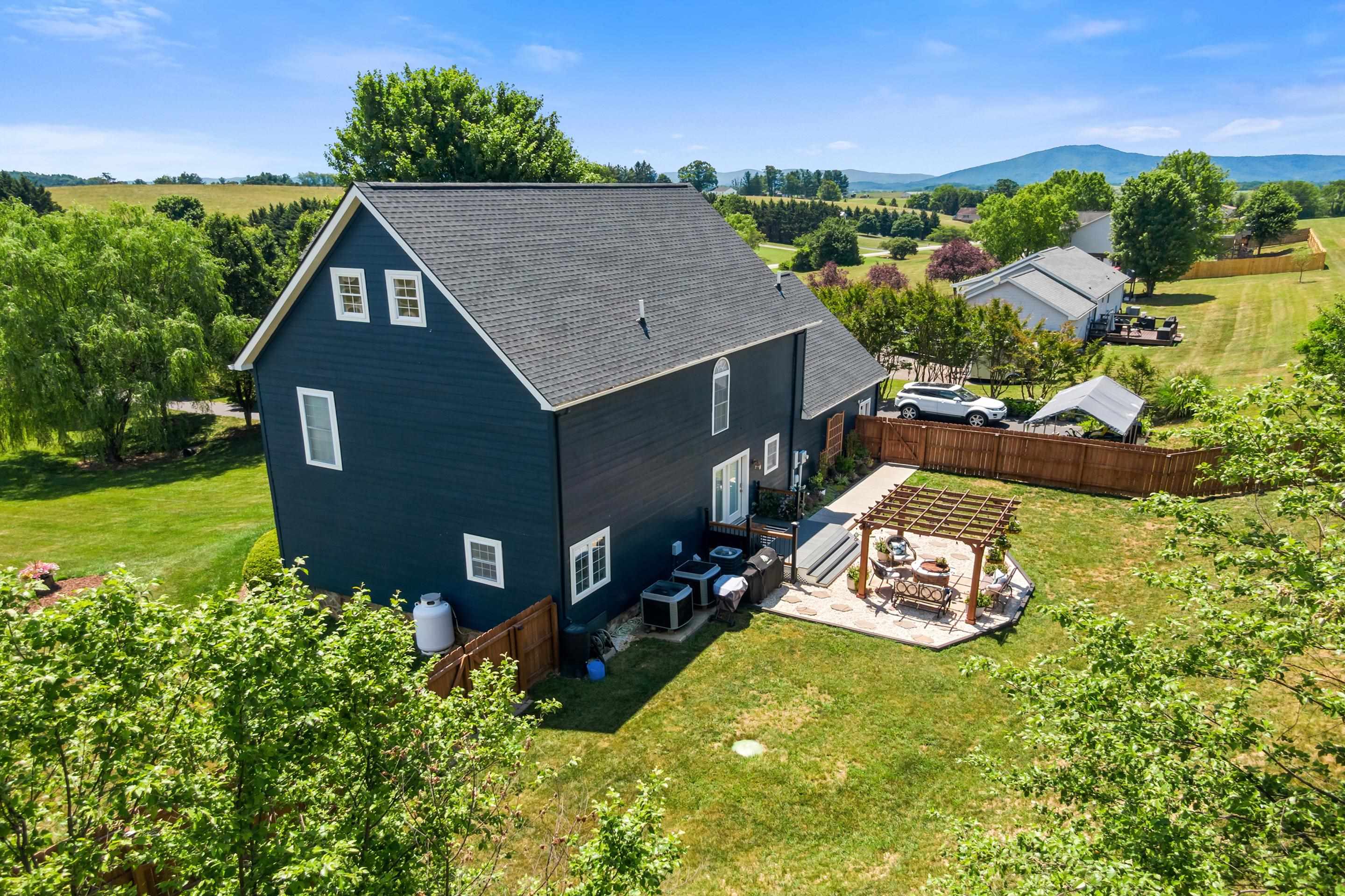 5323 Crossbow Drive