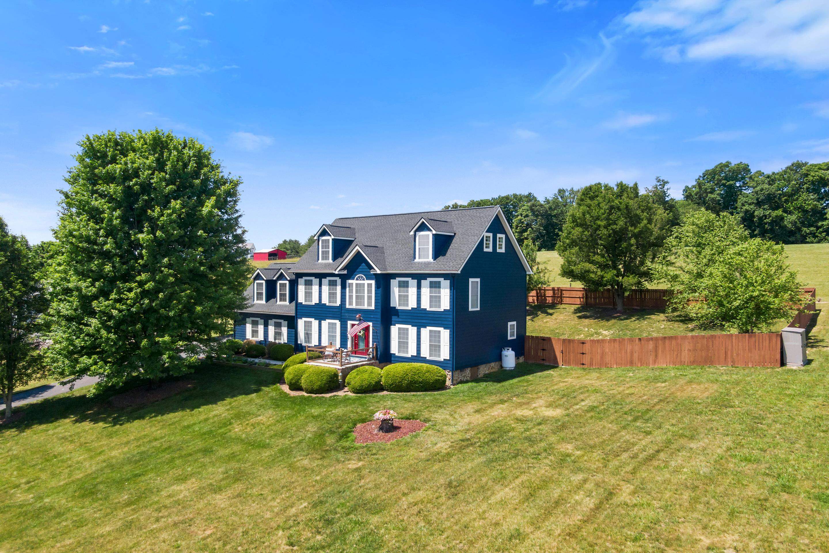 5323 Crossbow Drive