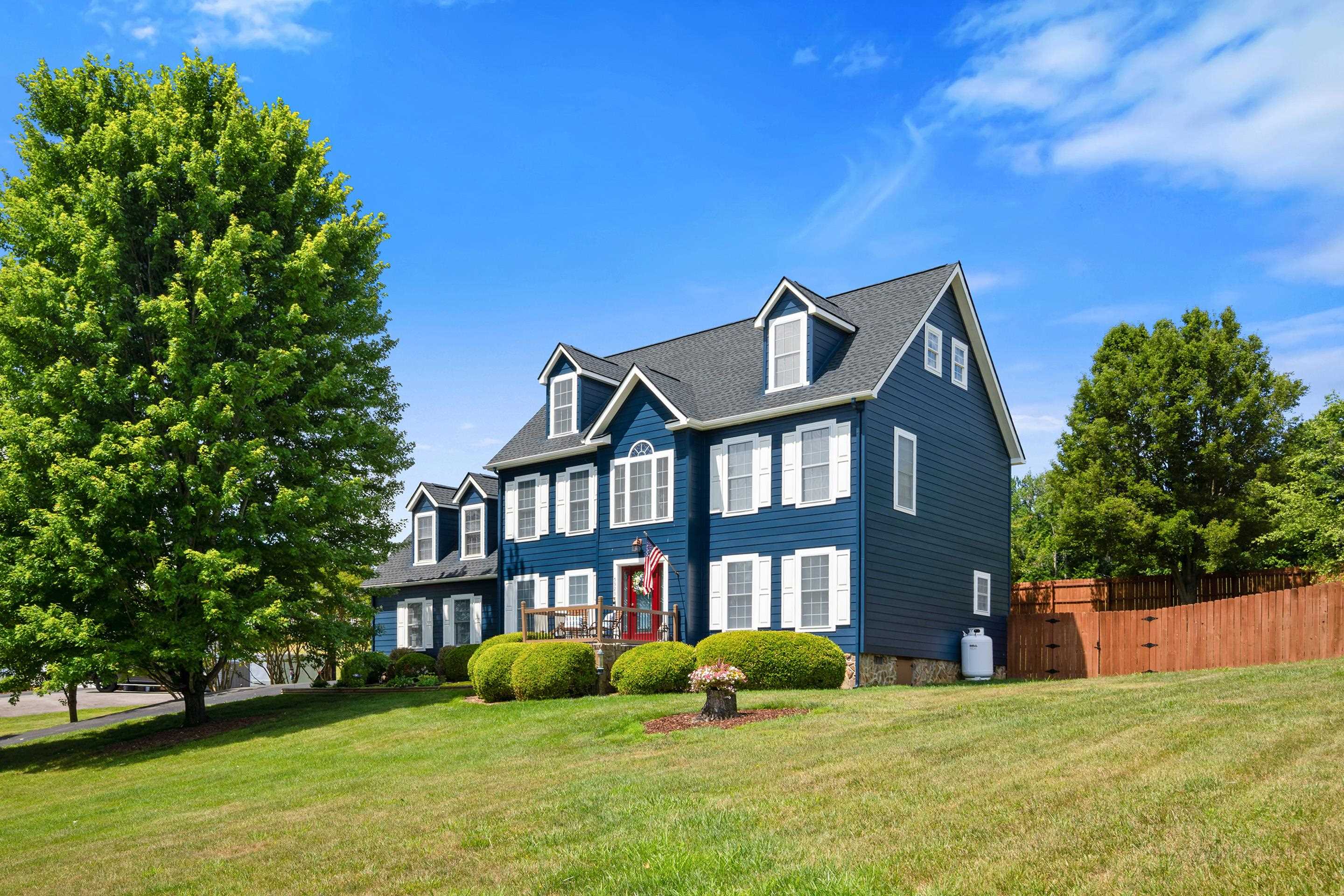 5323 Crossbow Drive