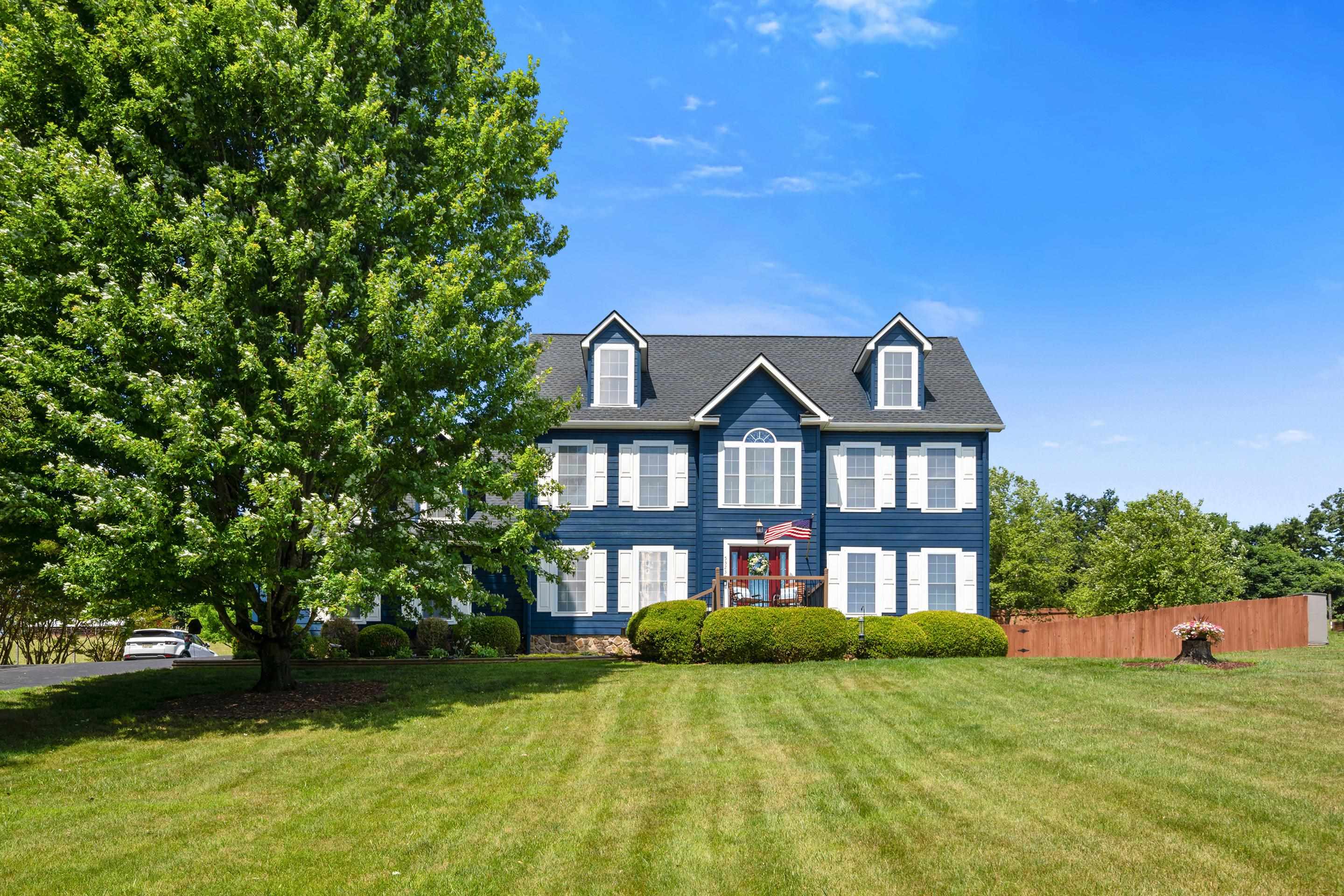 5323 Crossbow Drive