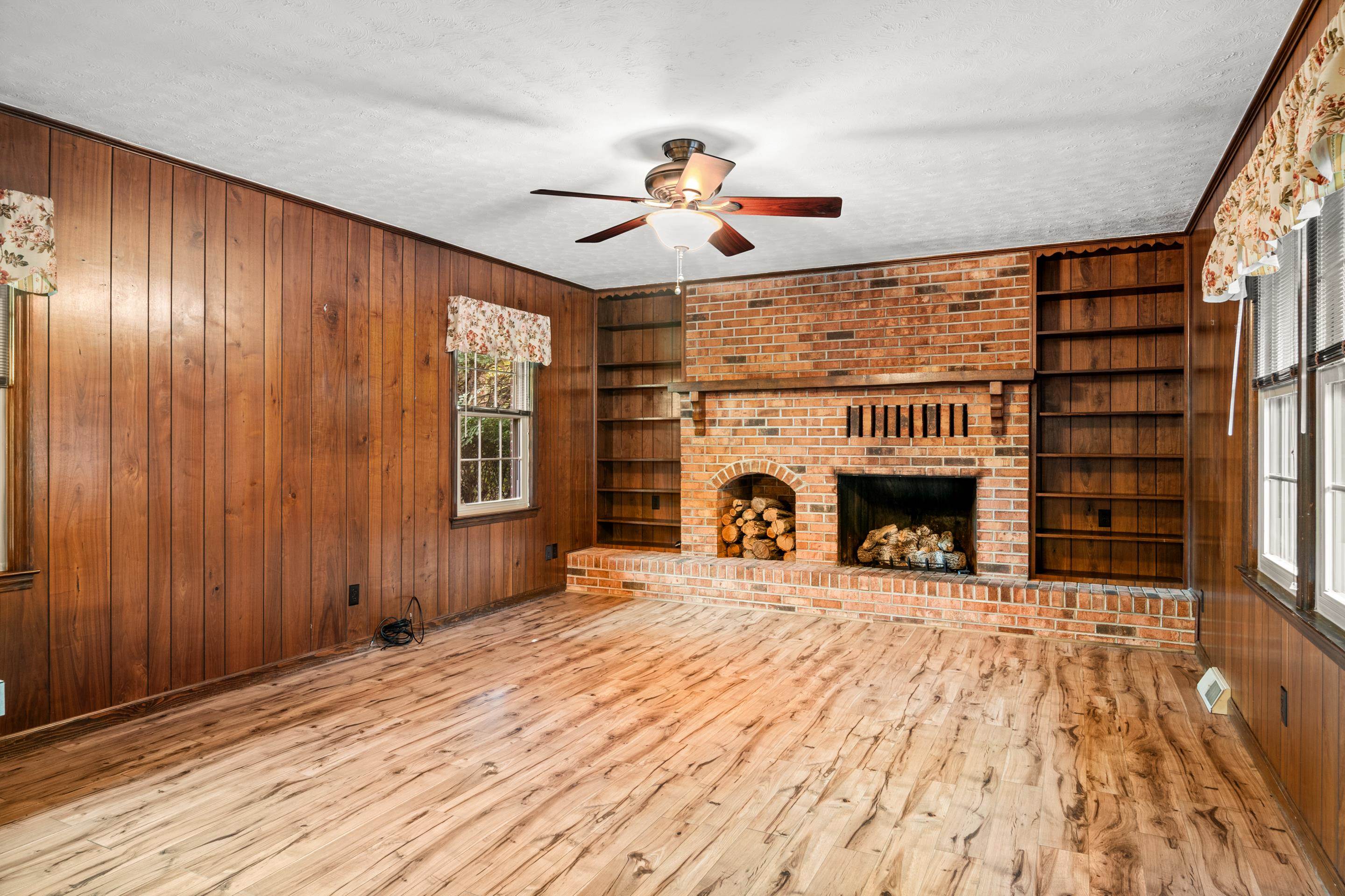 104 Arnold Avenue