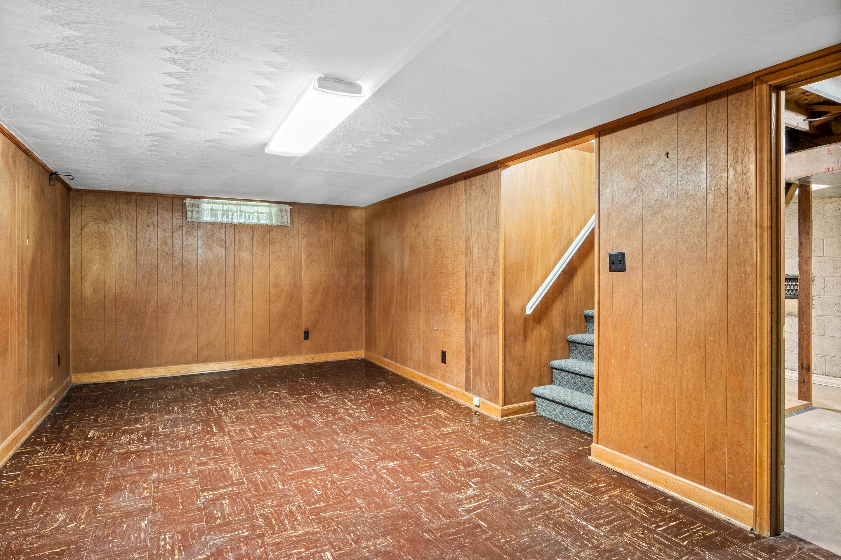 104 Arnold Avenue