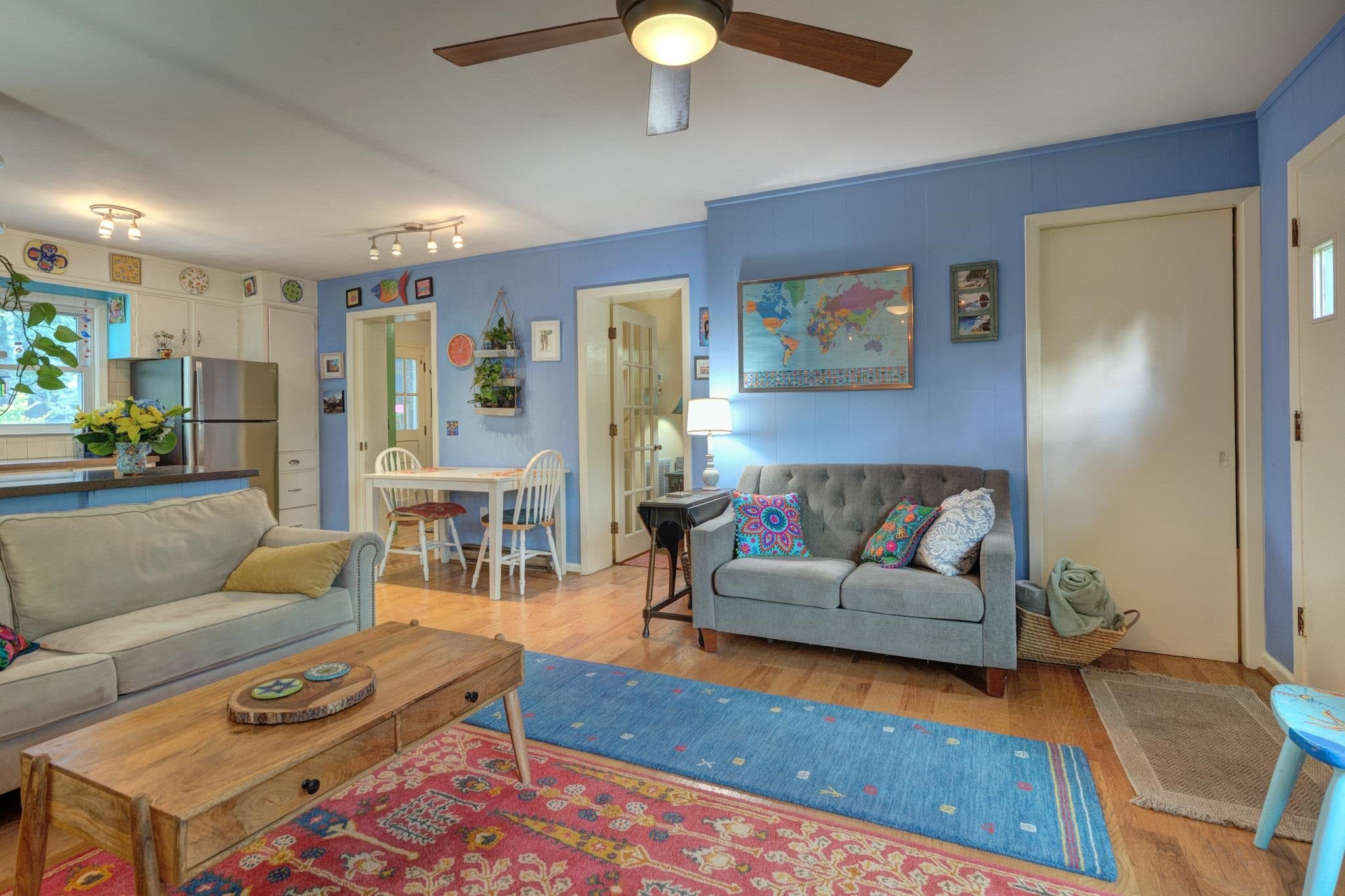 320 Sunset Boulevard