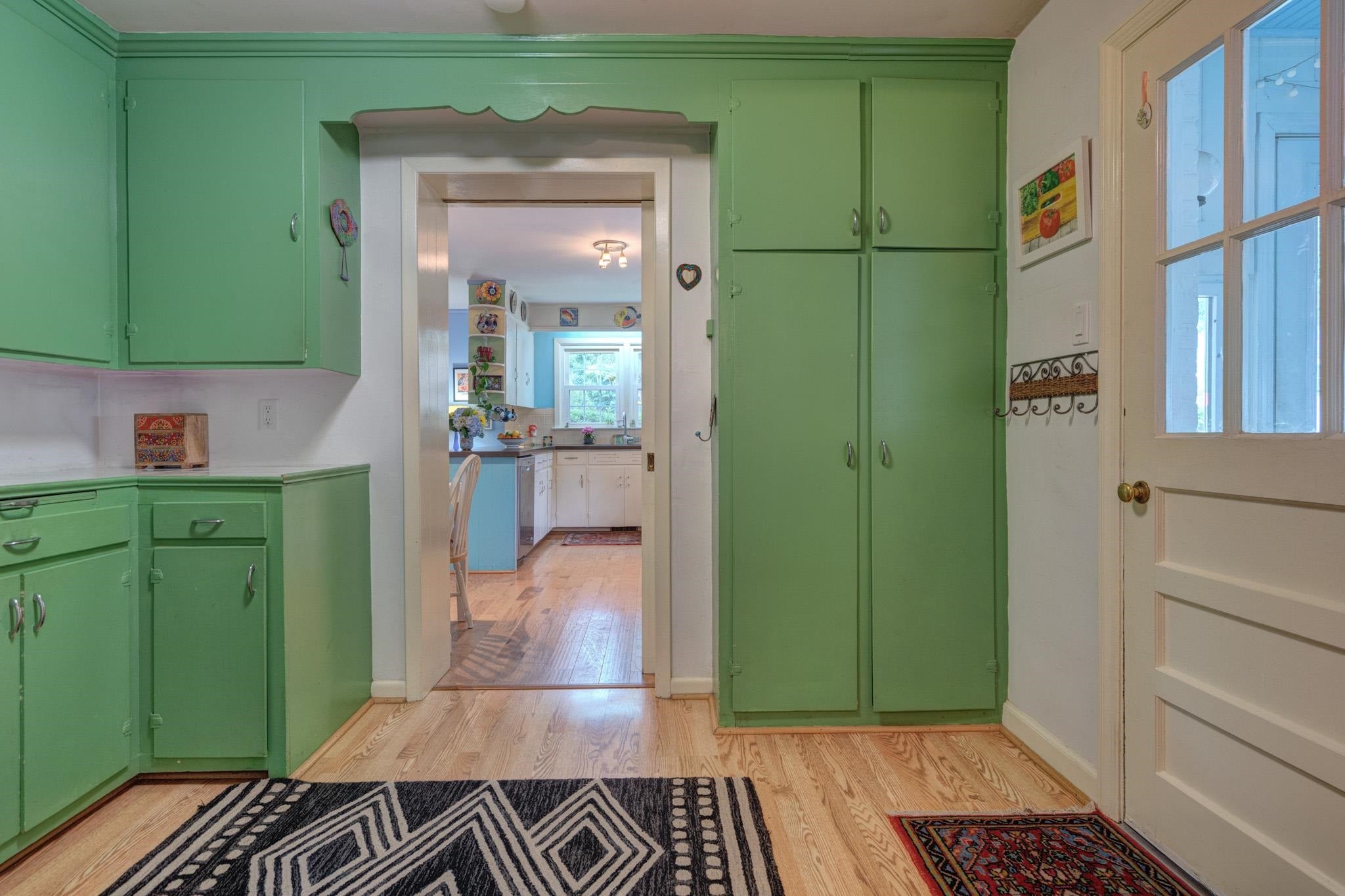 320 Sunset Boulevard