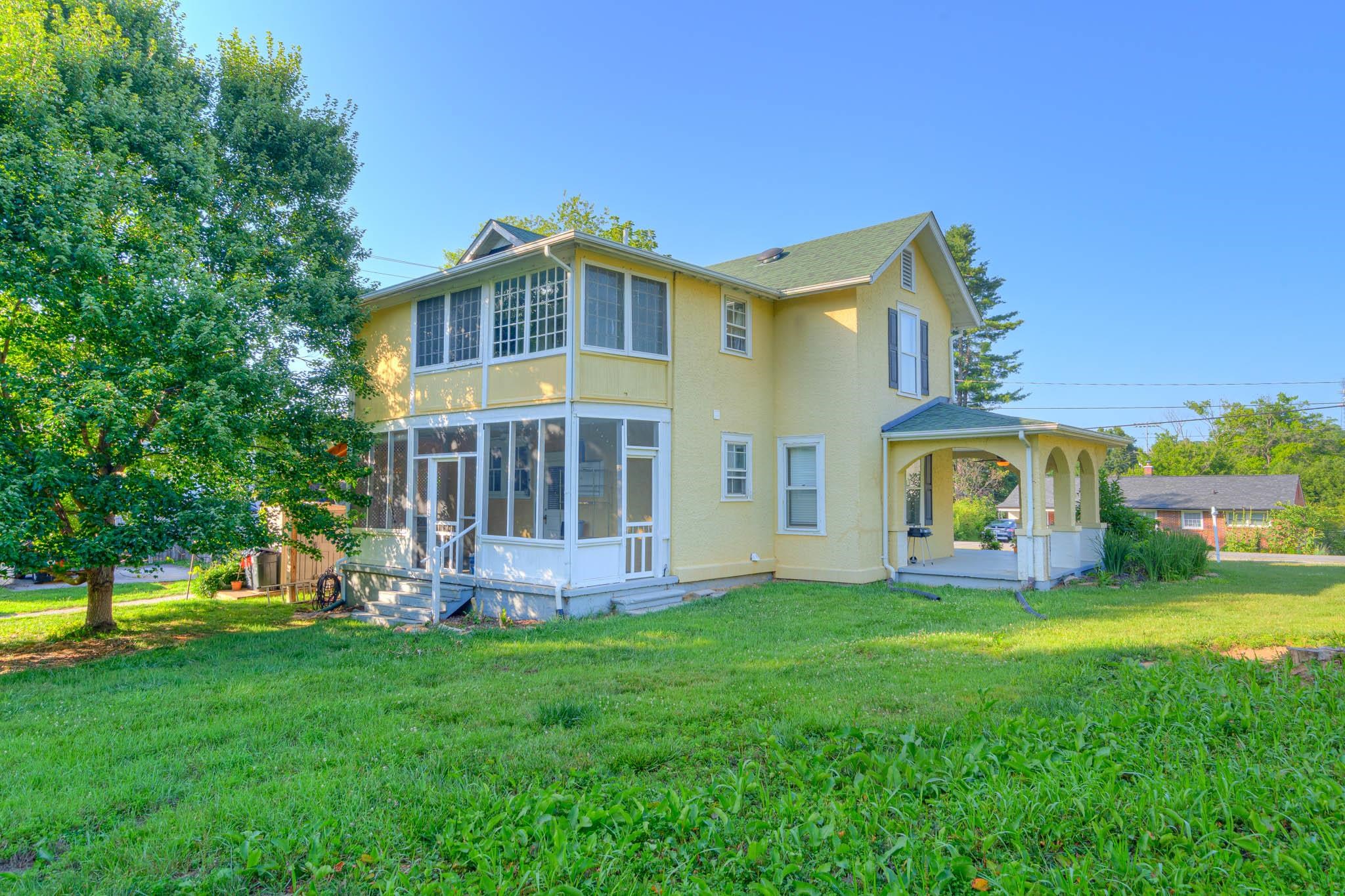 402 Randolph Street