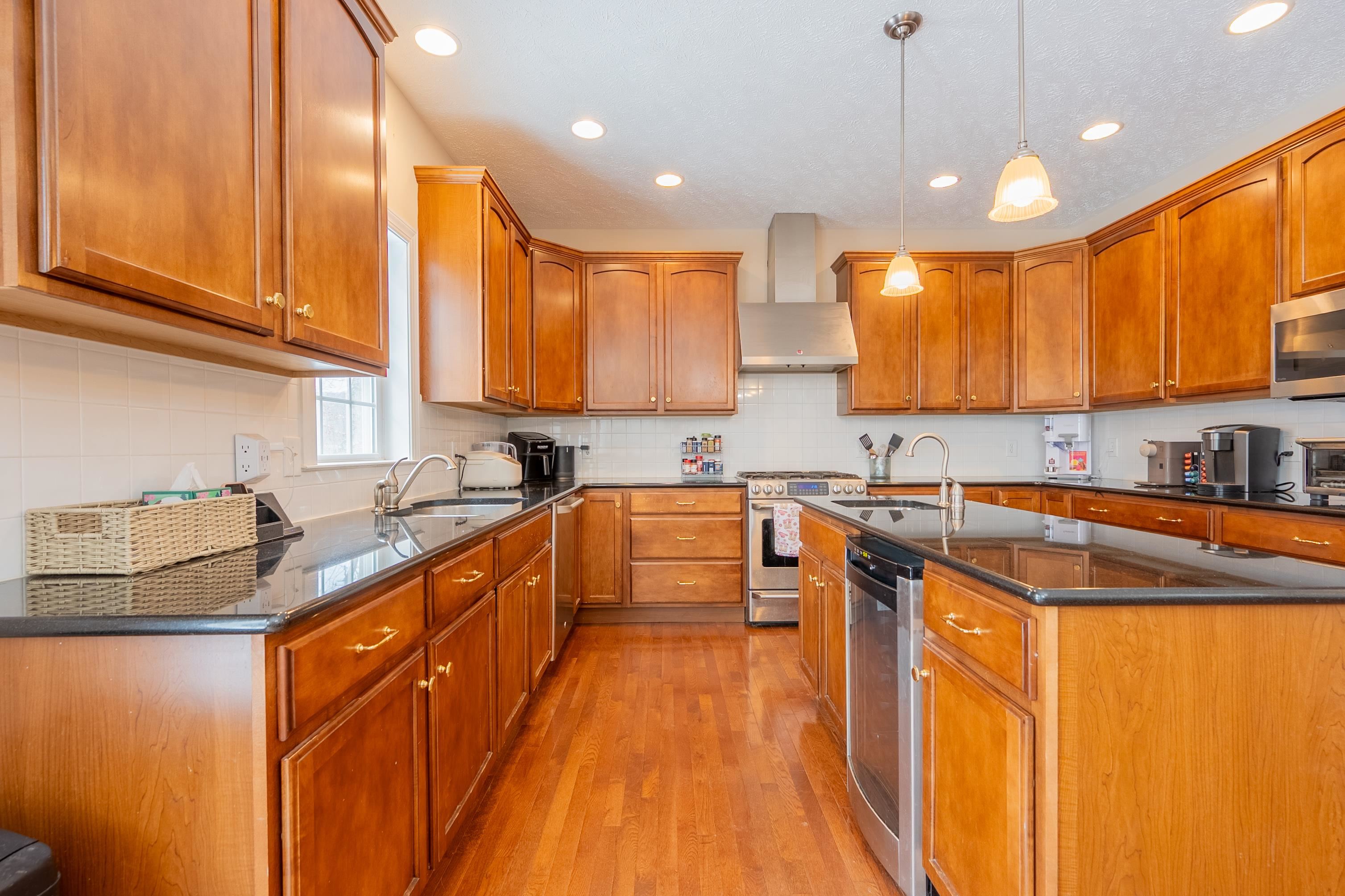 960 Coalwood Way