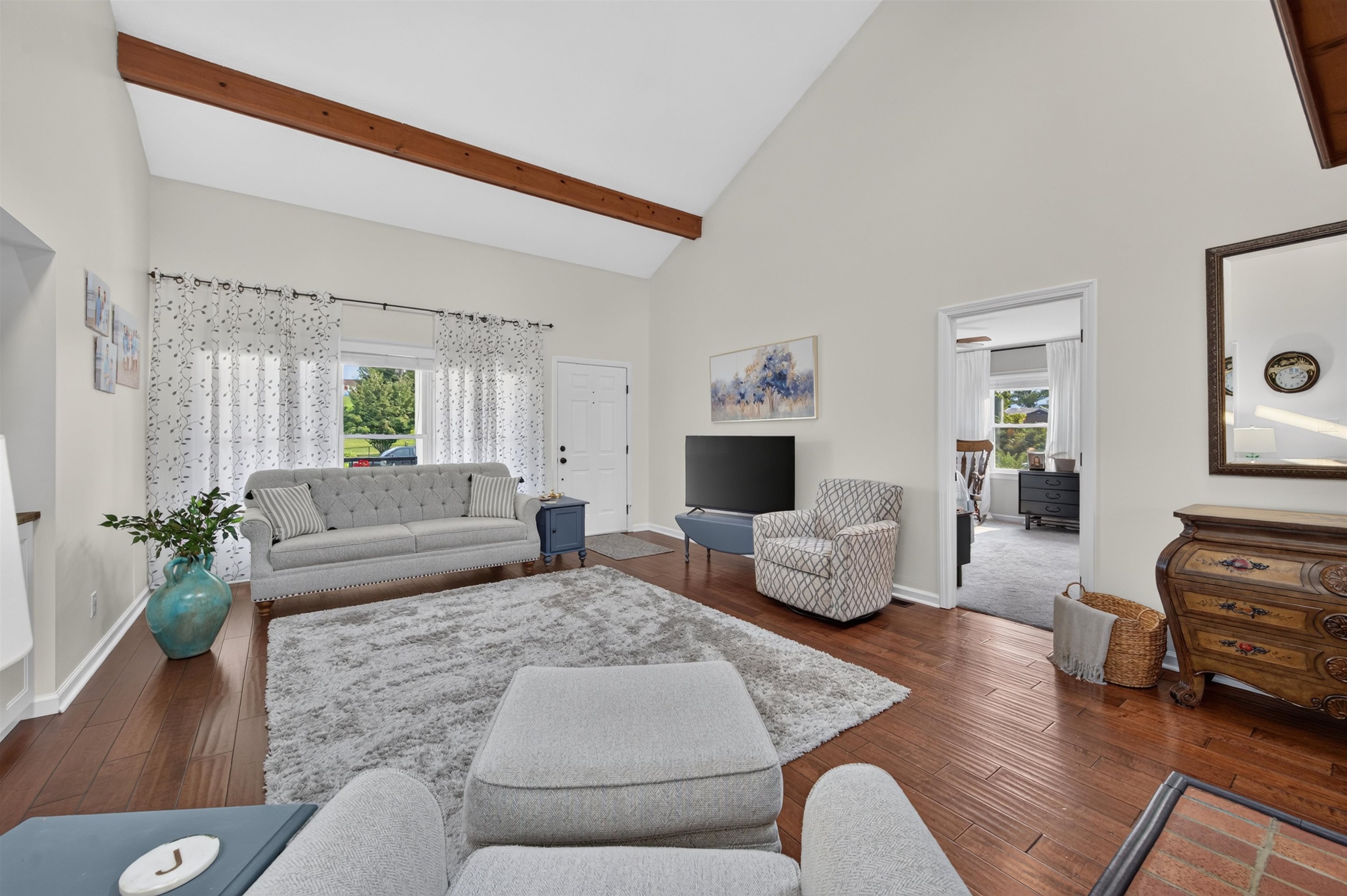 2405 Glade Drive SE