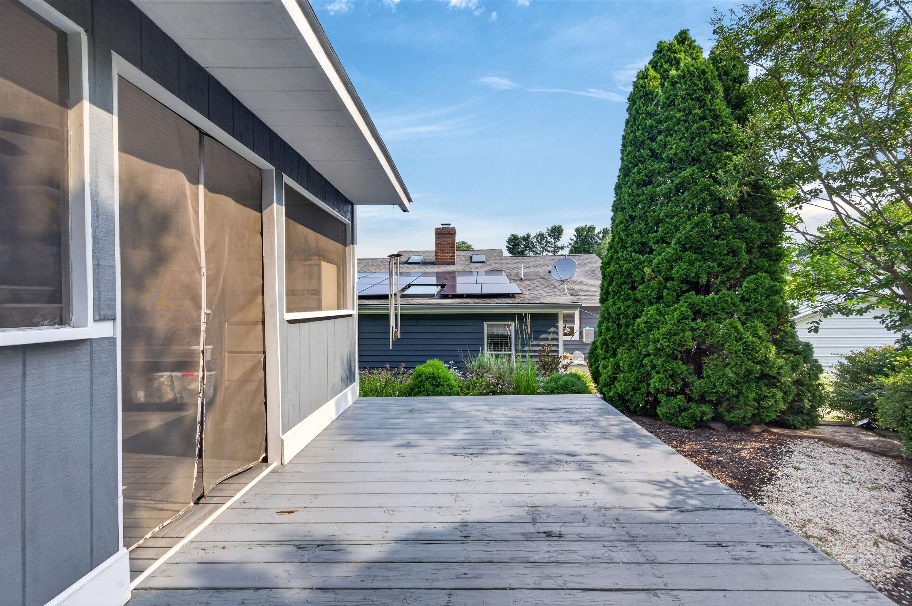 2405 Glade Drive SE