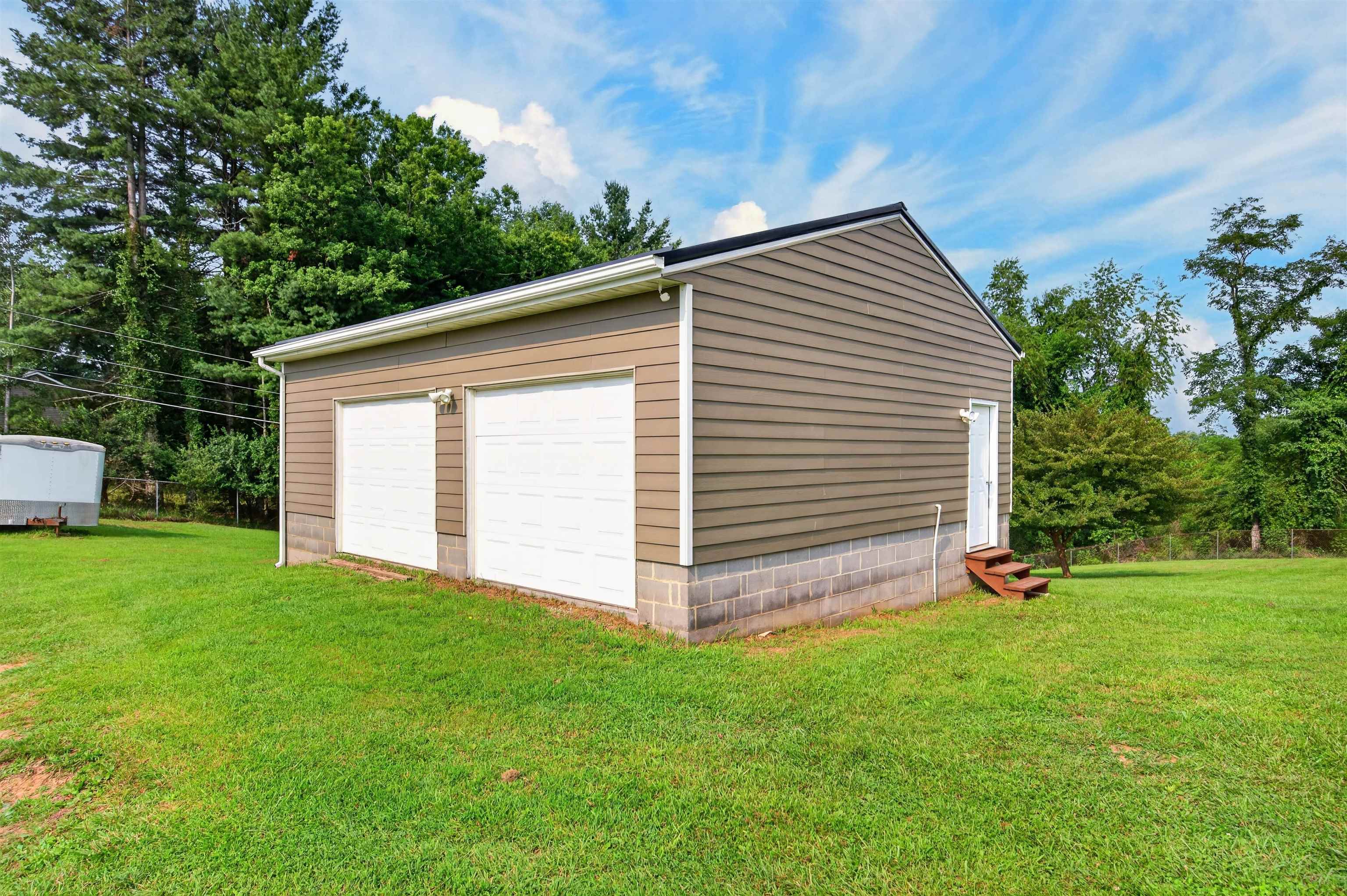 867 Switchback Road