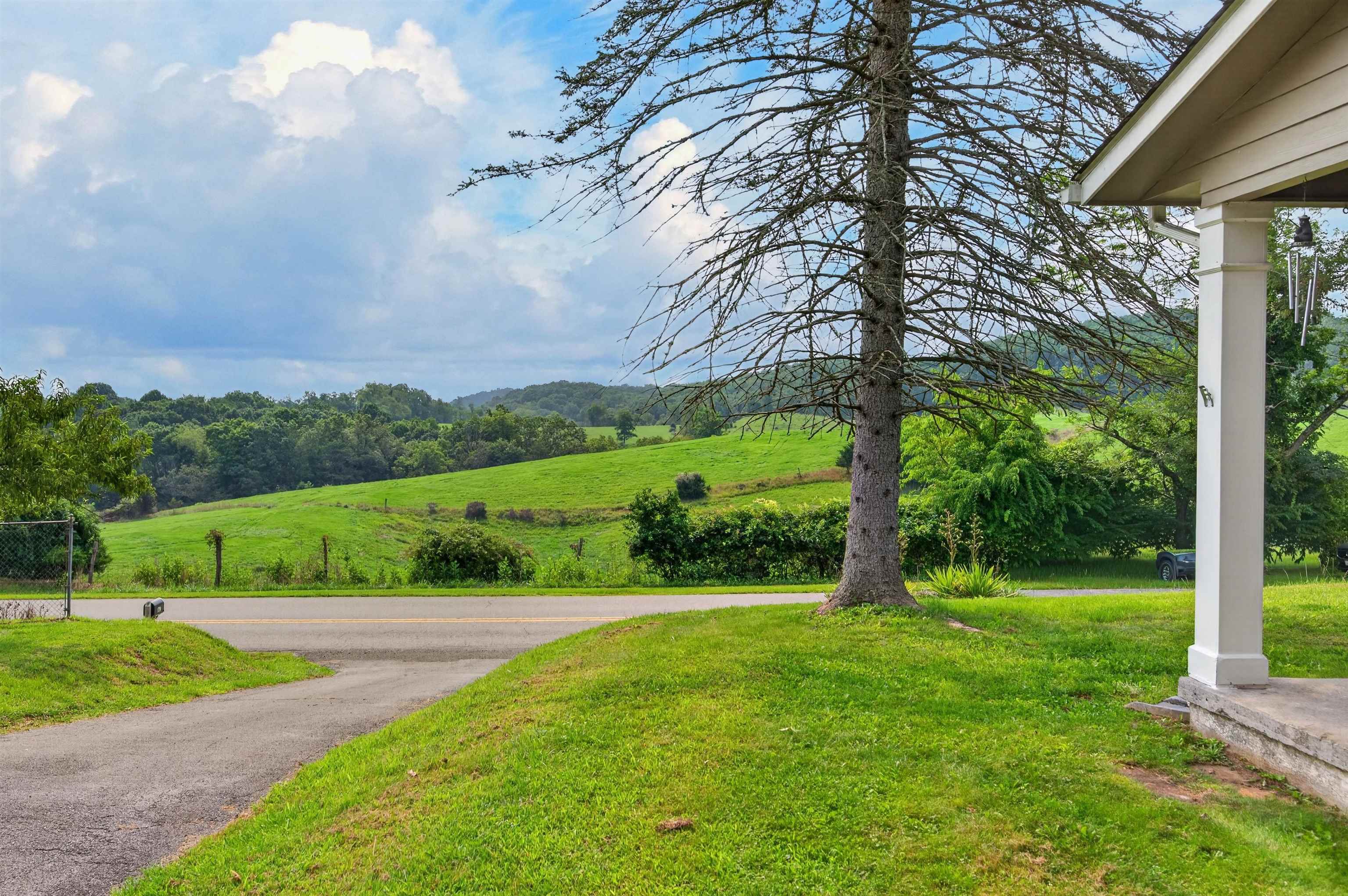 867 Switchback Road