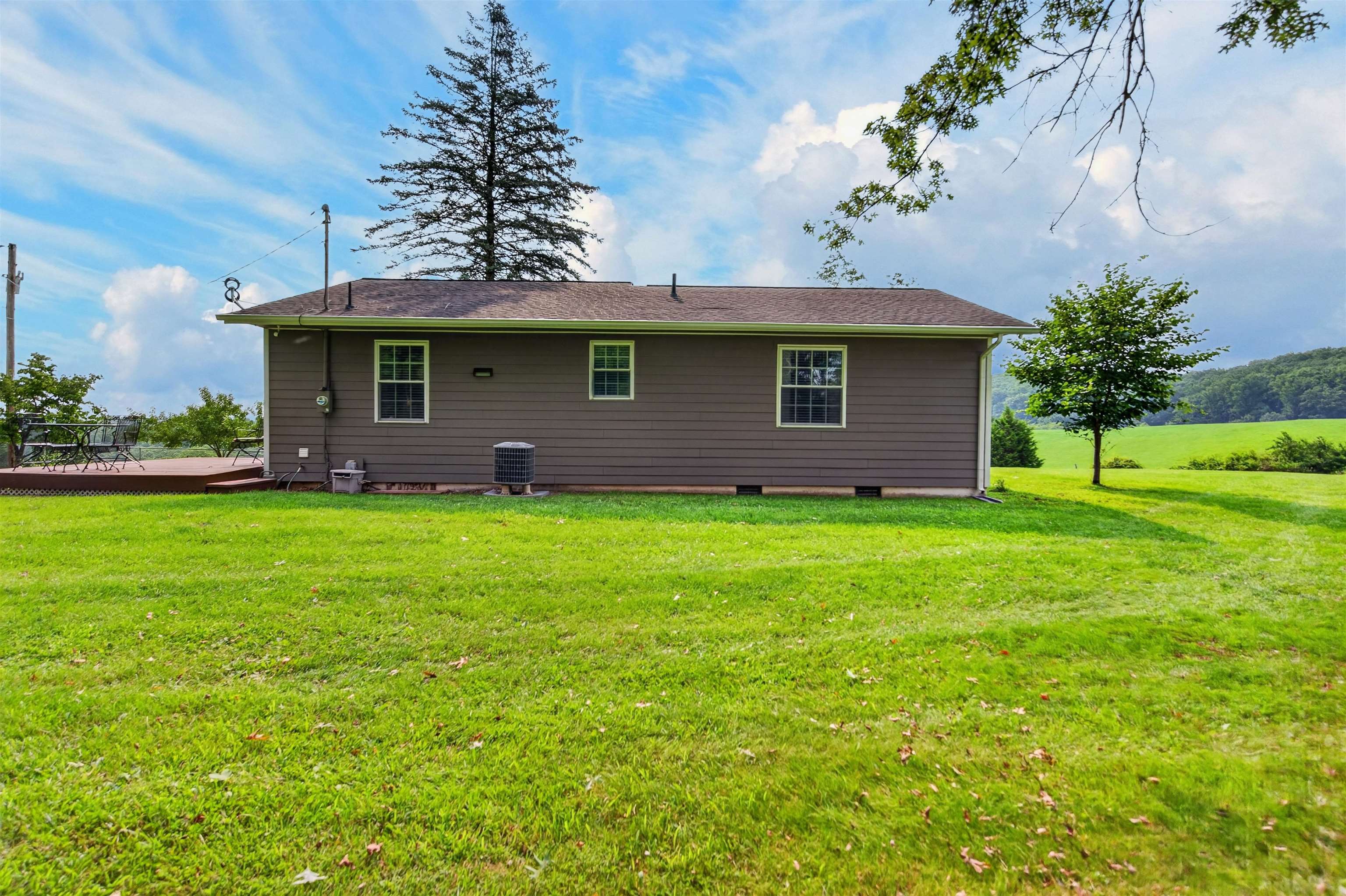 867 Switchback Road
