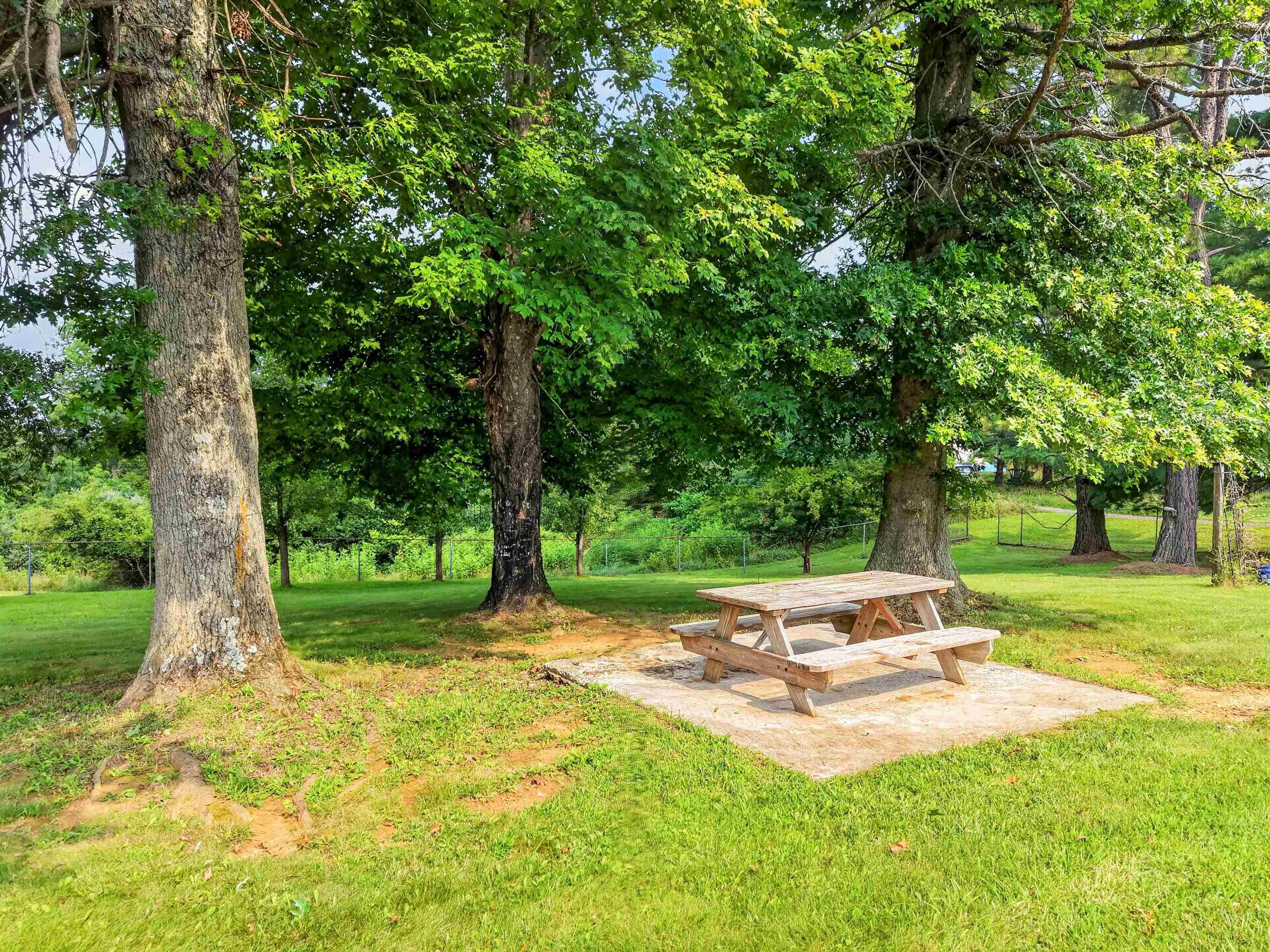 867 Switchback Road