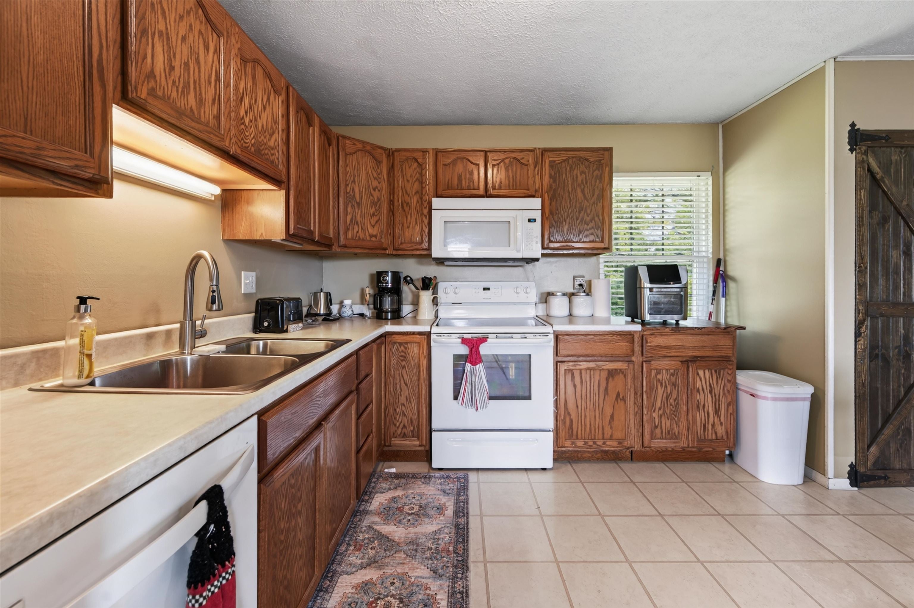 867 Switchback Road
