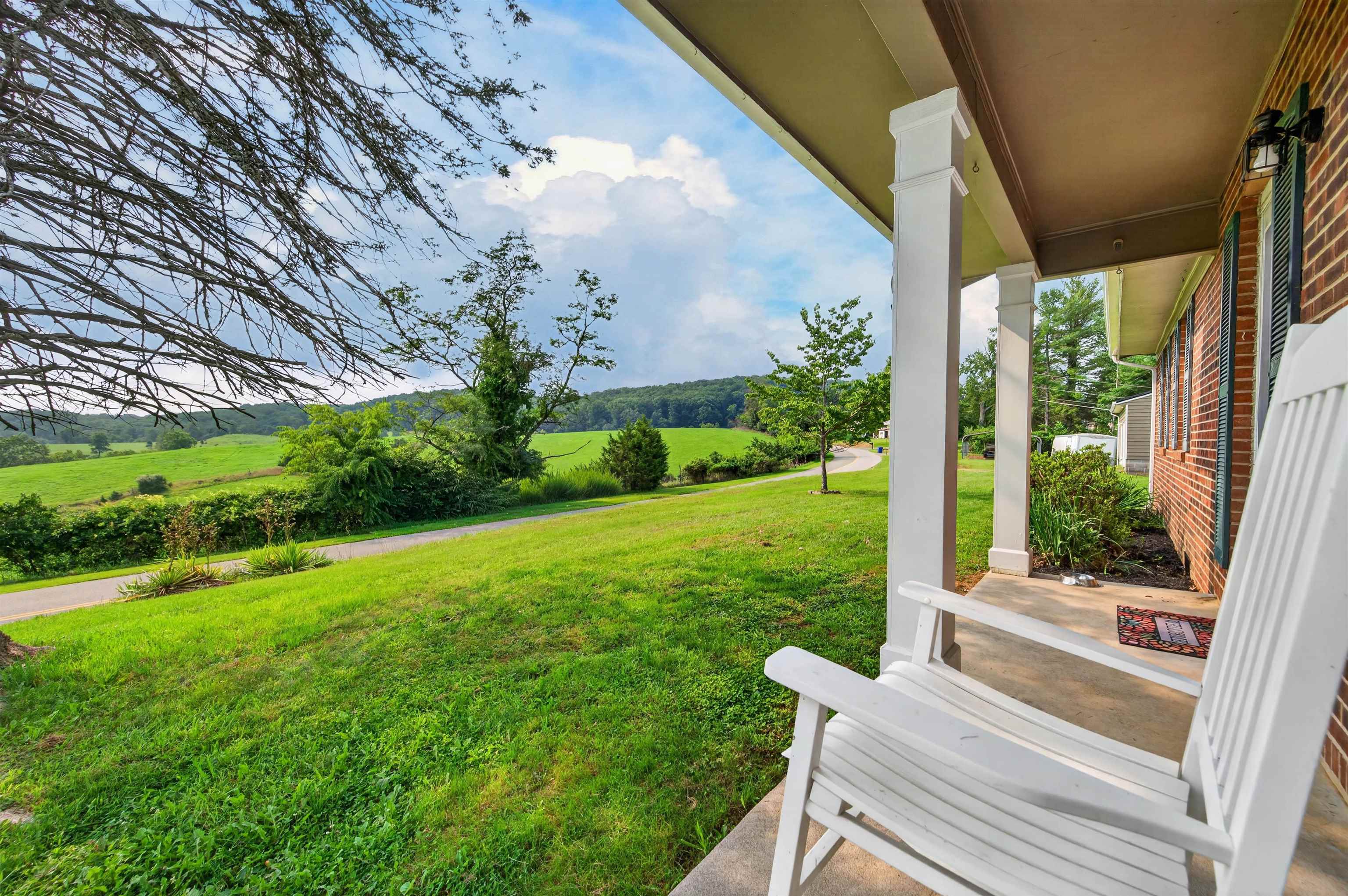 867 Switchback Road
