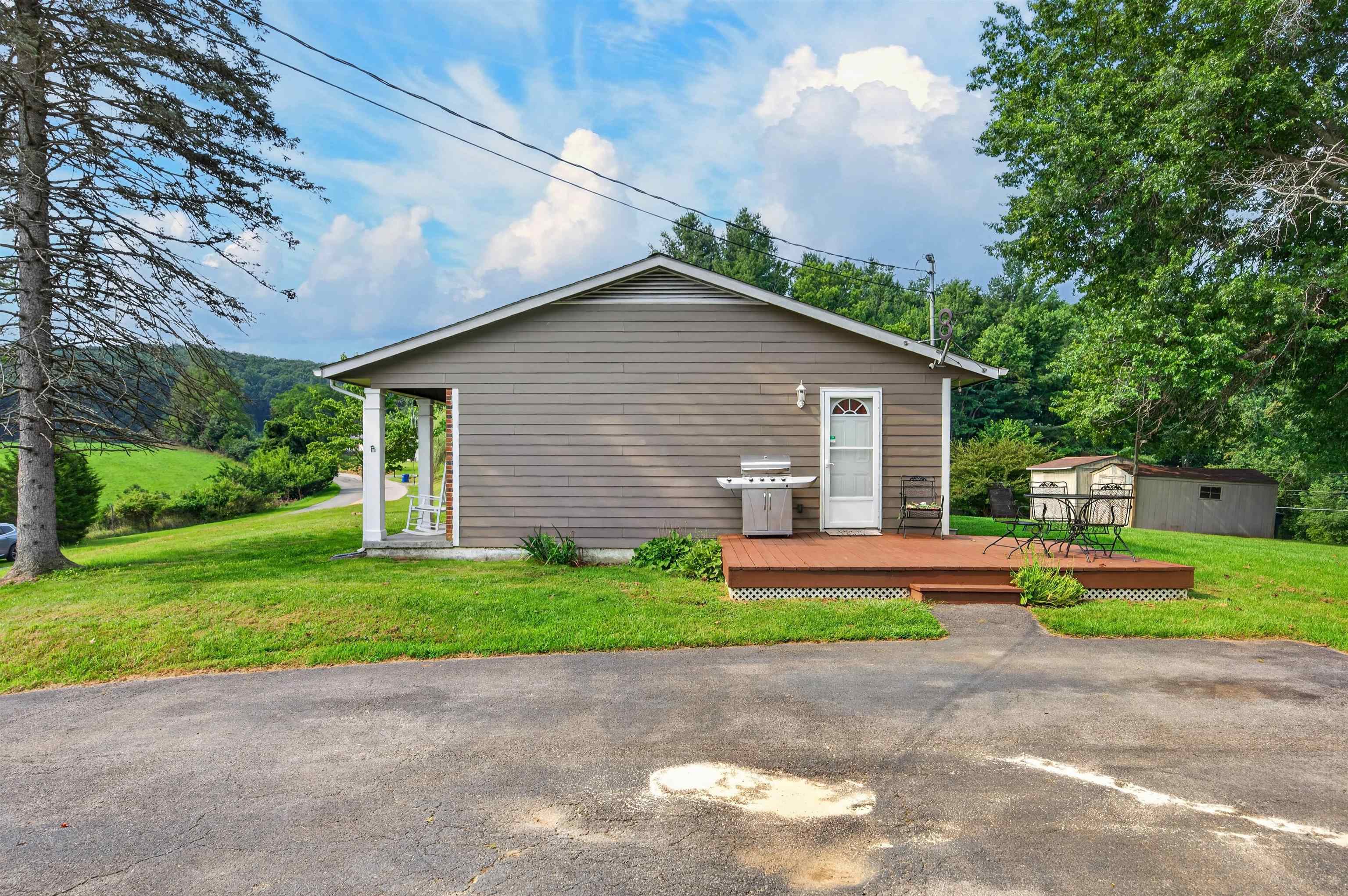 867 Switchback Road