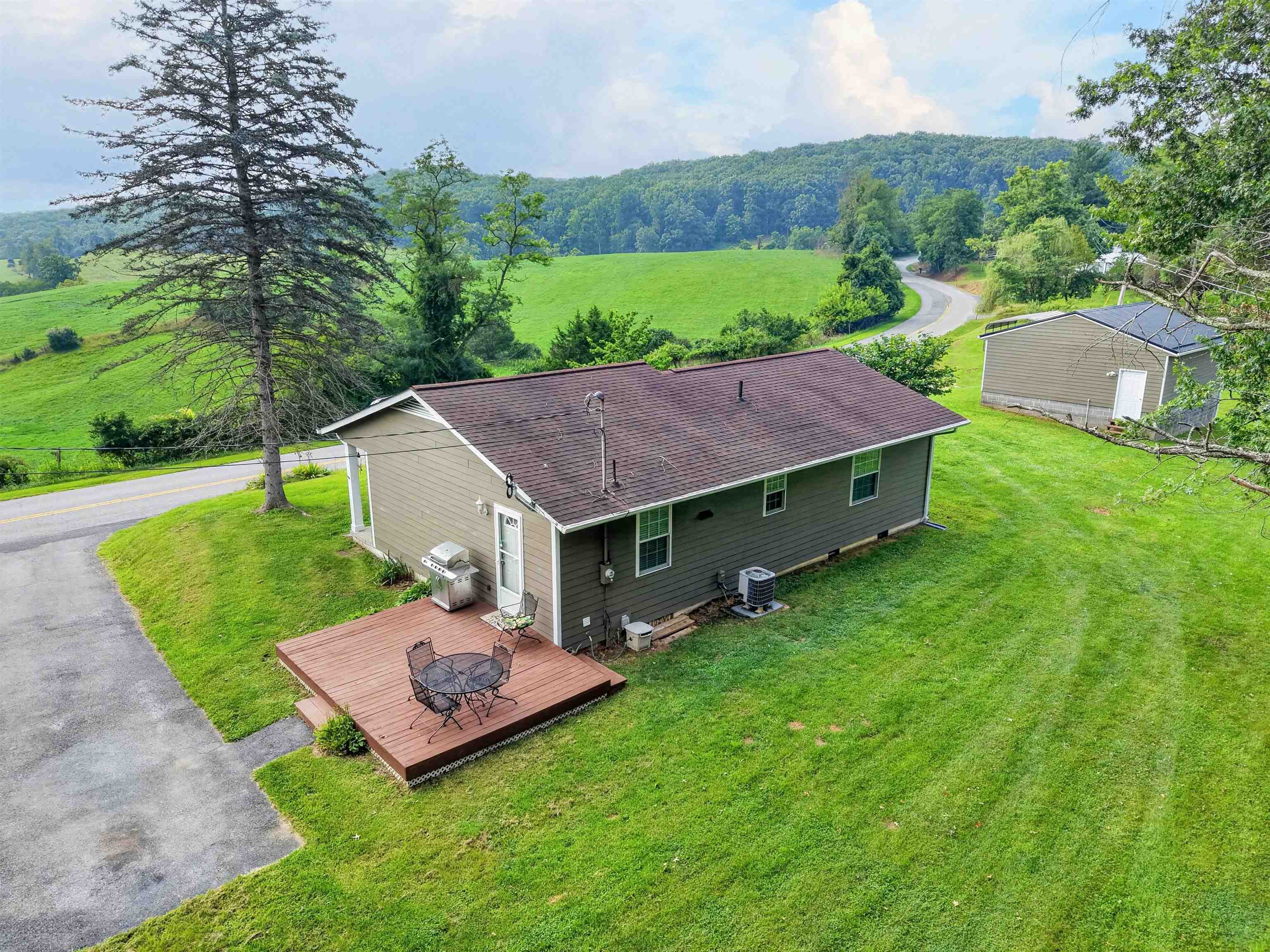 867 Switchback Road