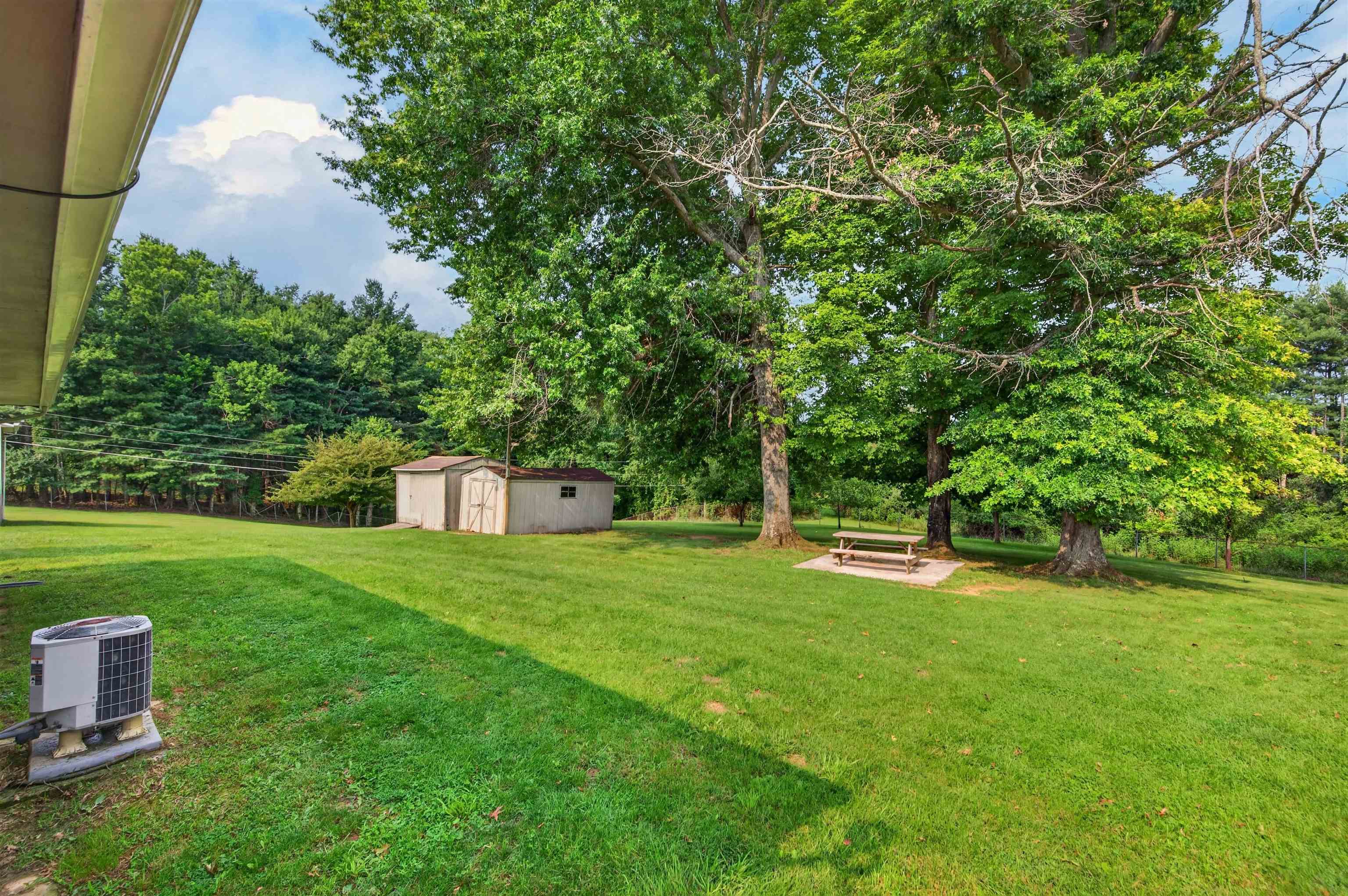 867 Switchback Road