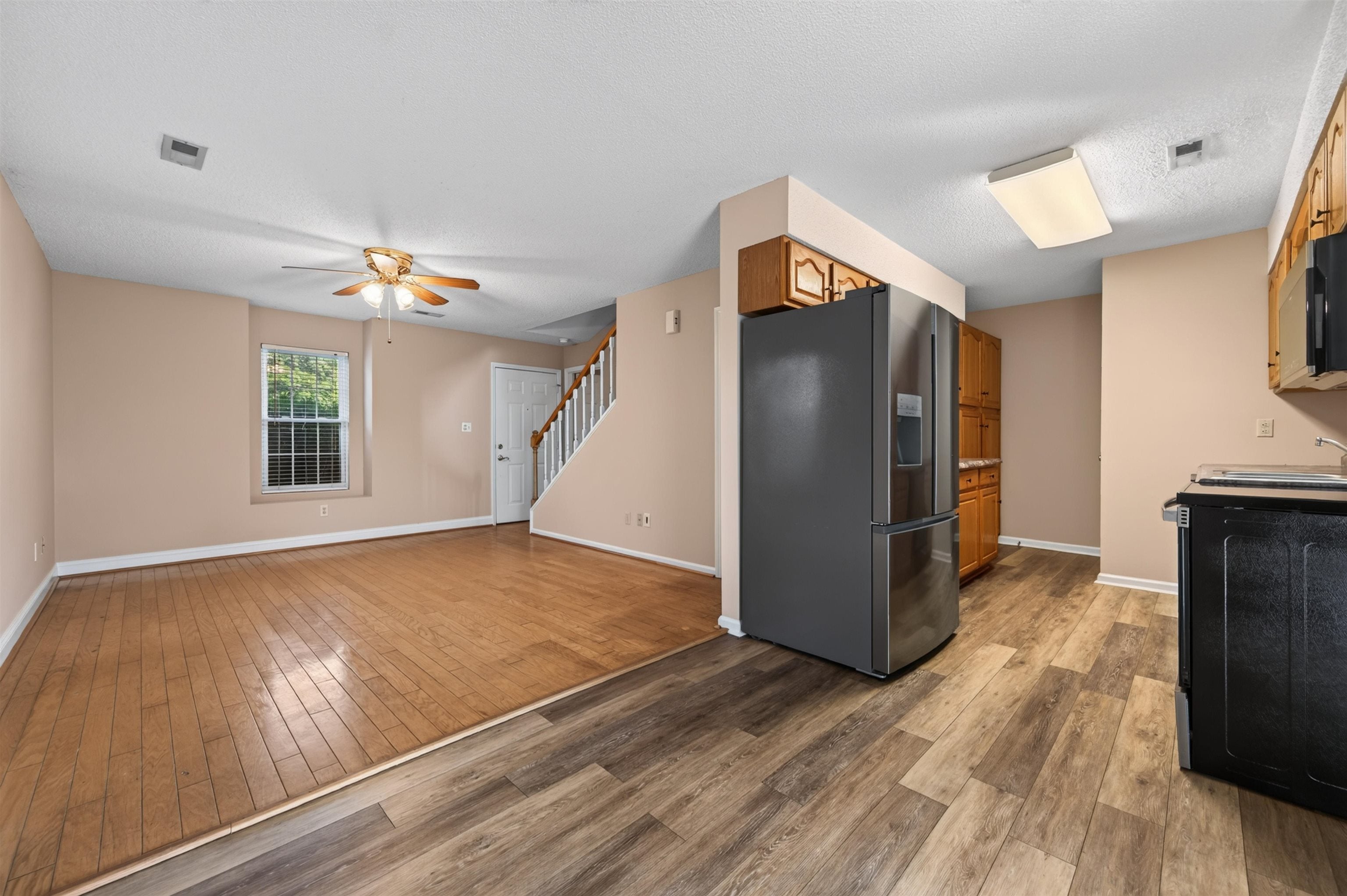 220 Darci Drive SE