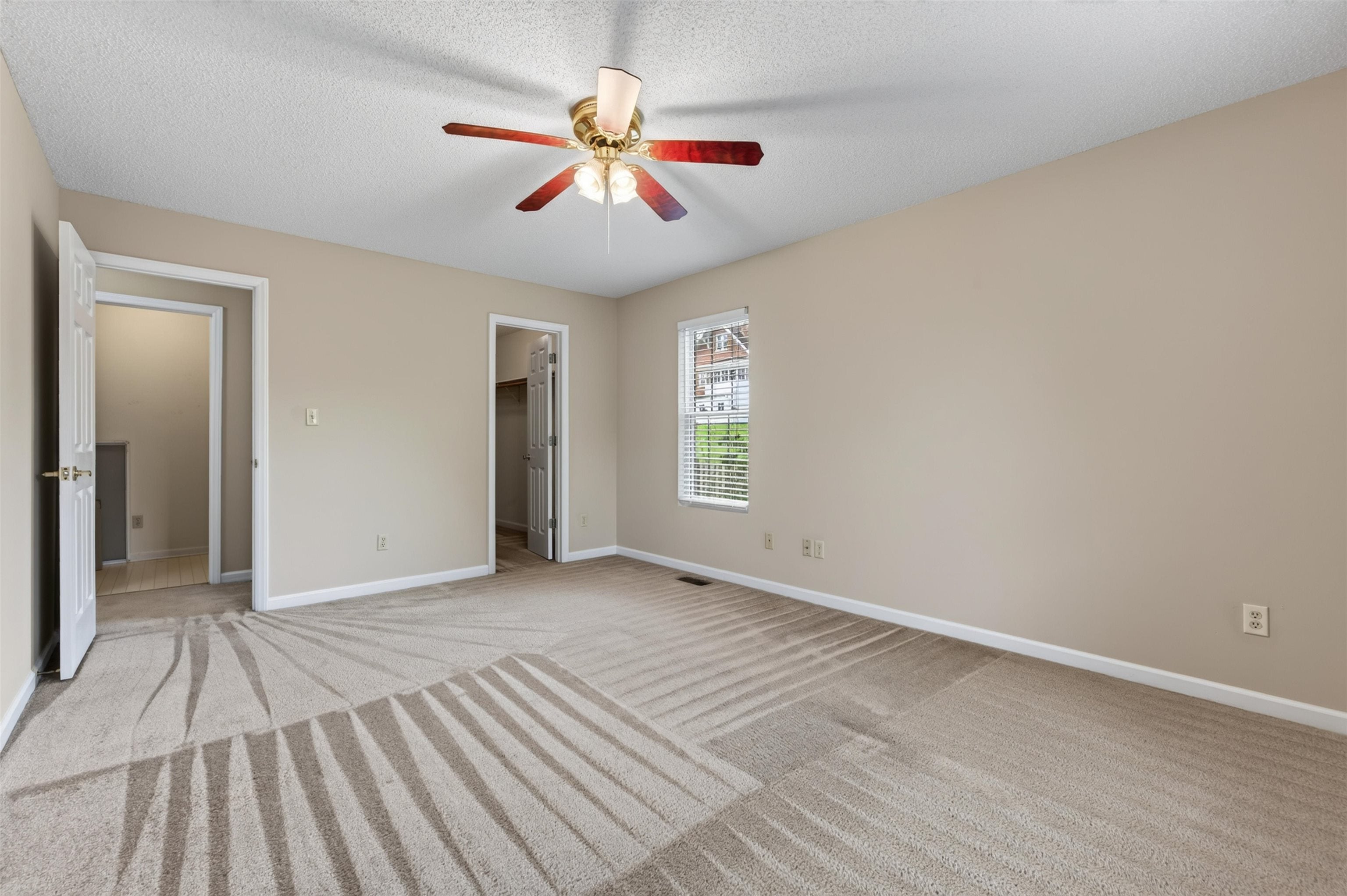 220 Darci Drive SE