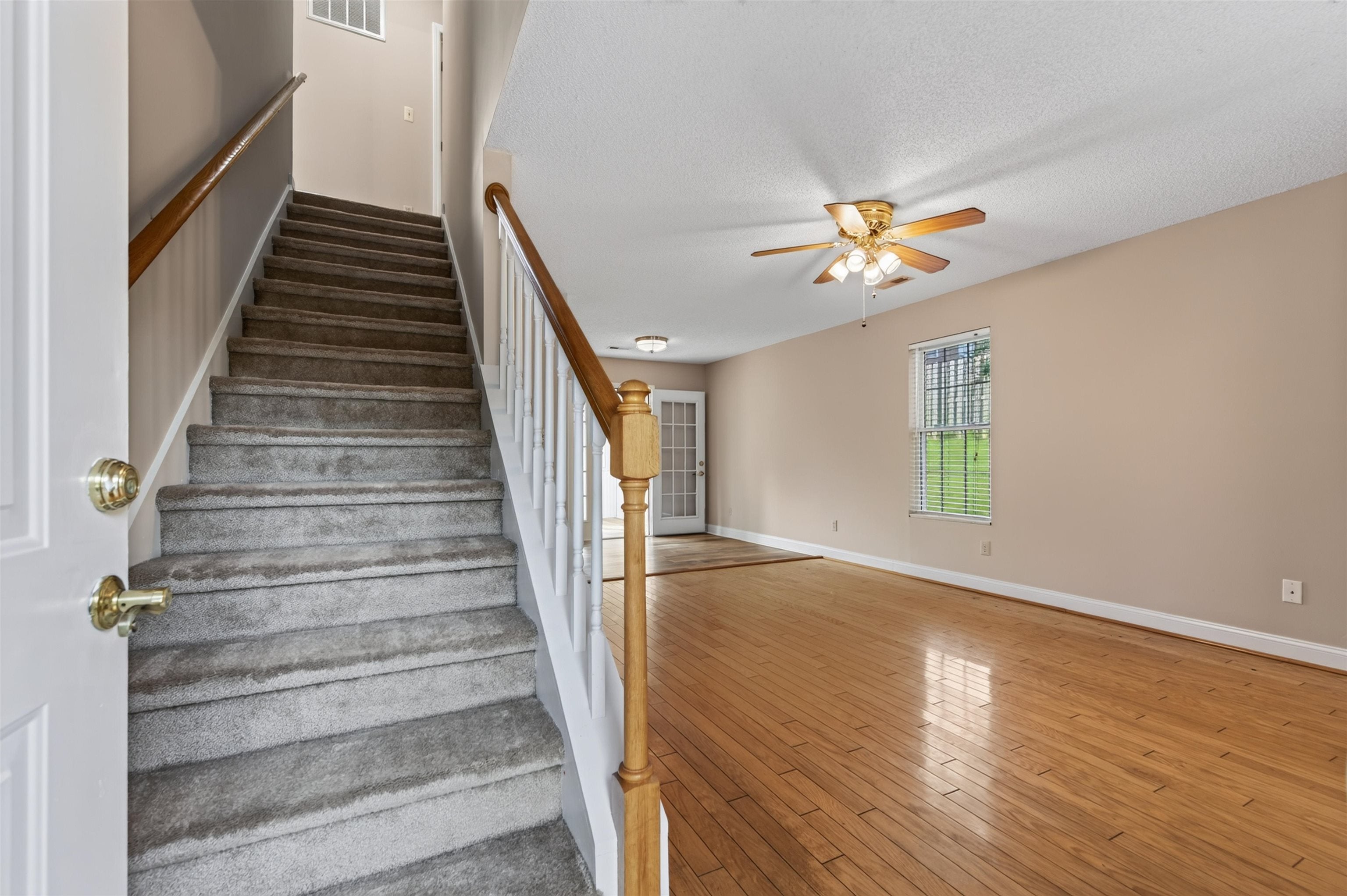 220 Darci Drive SE
