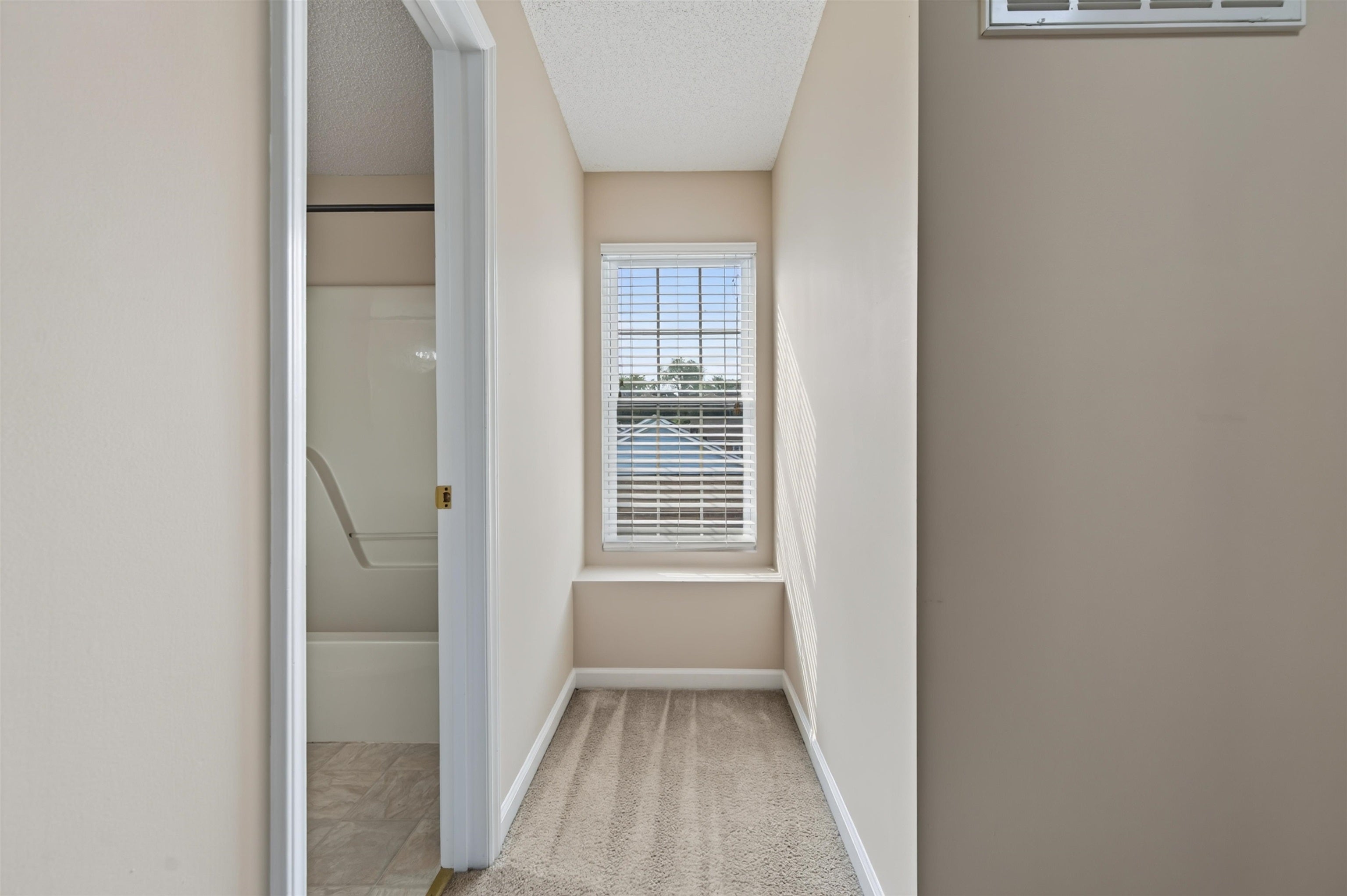 220 Darci Drive SE