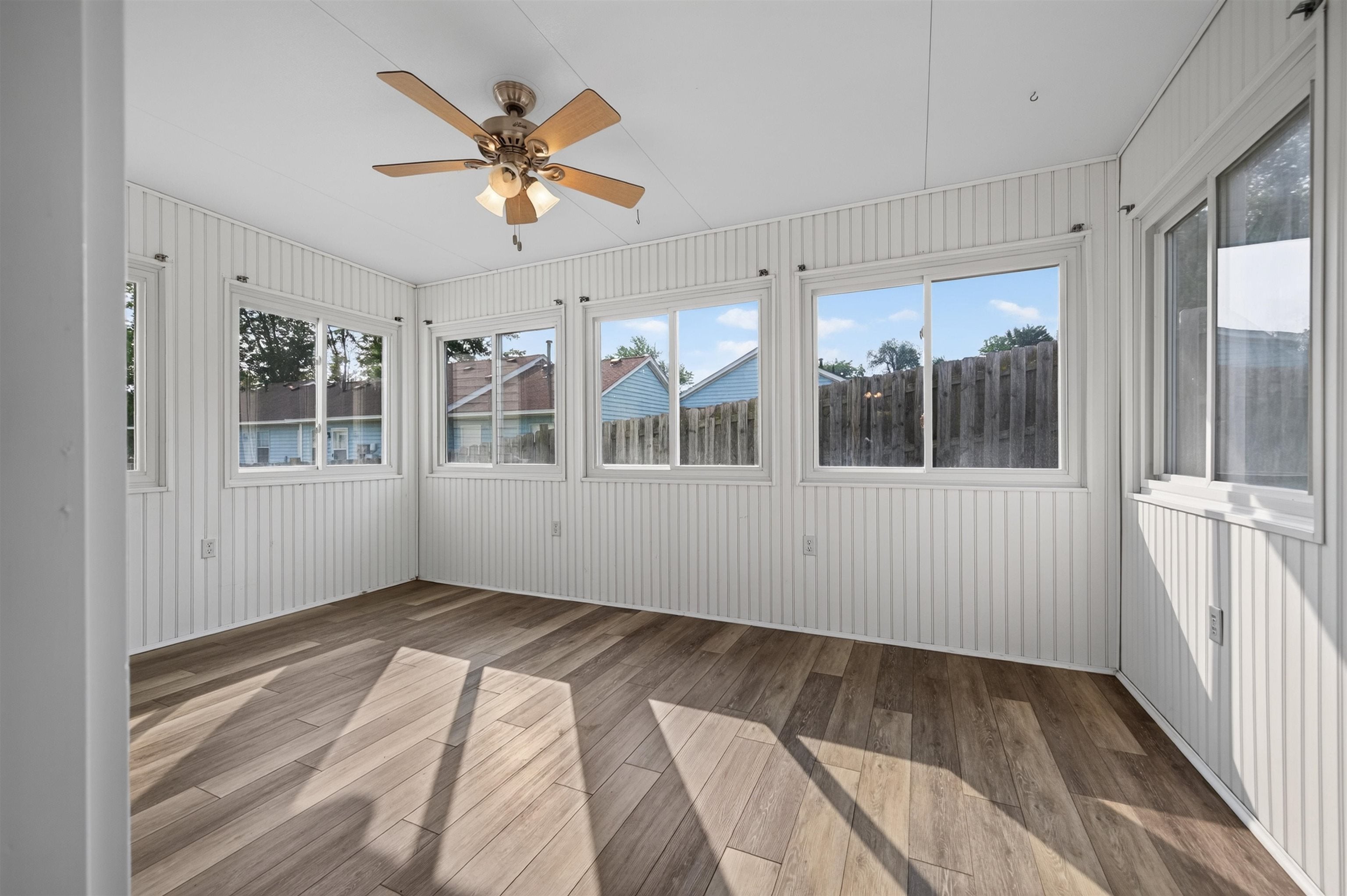 220 Darci Drive SE