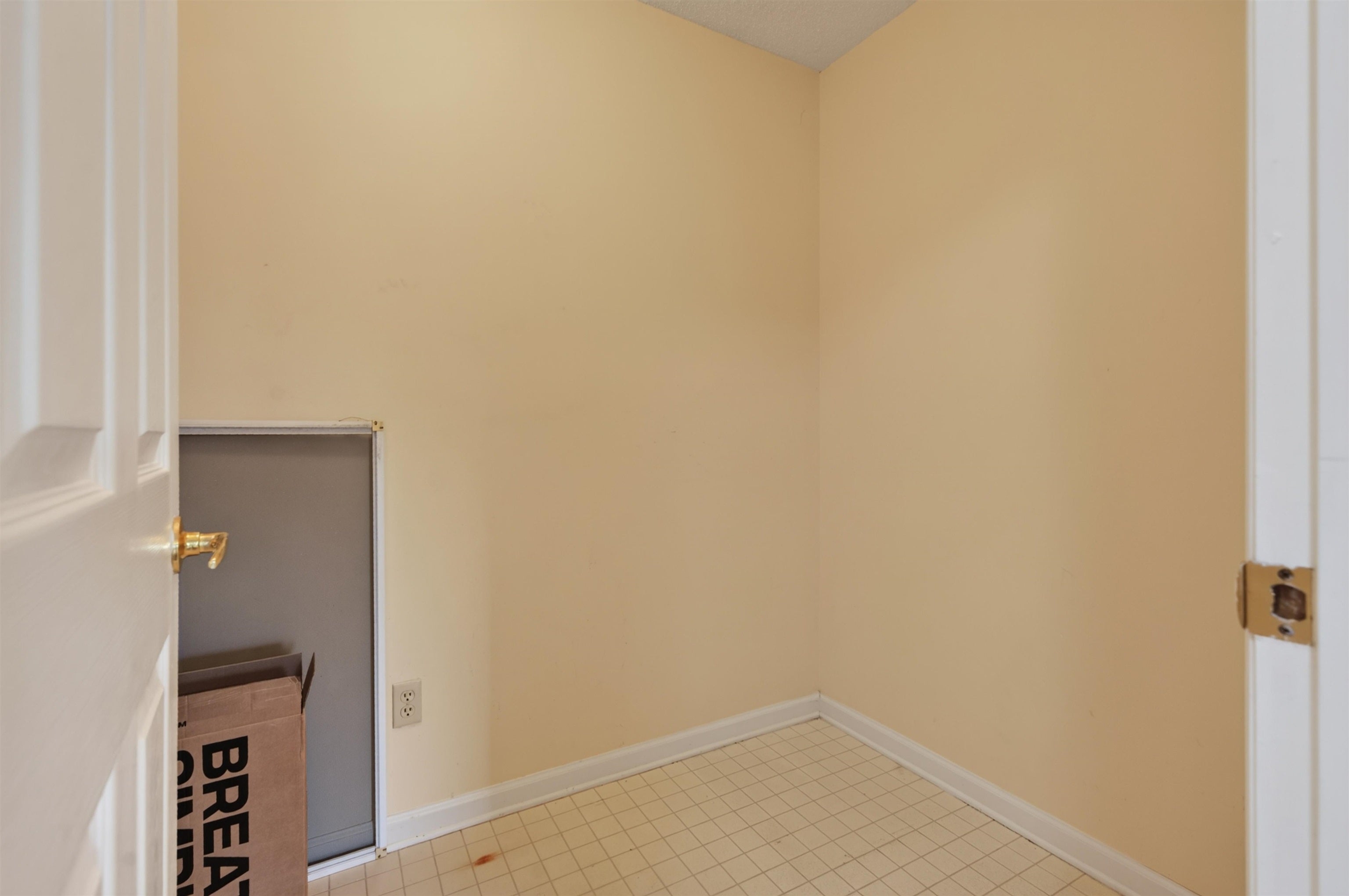 220 Darci Drive SE
