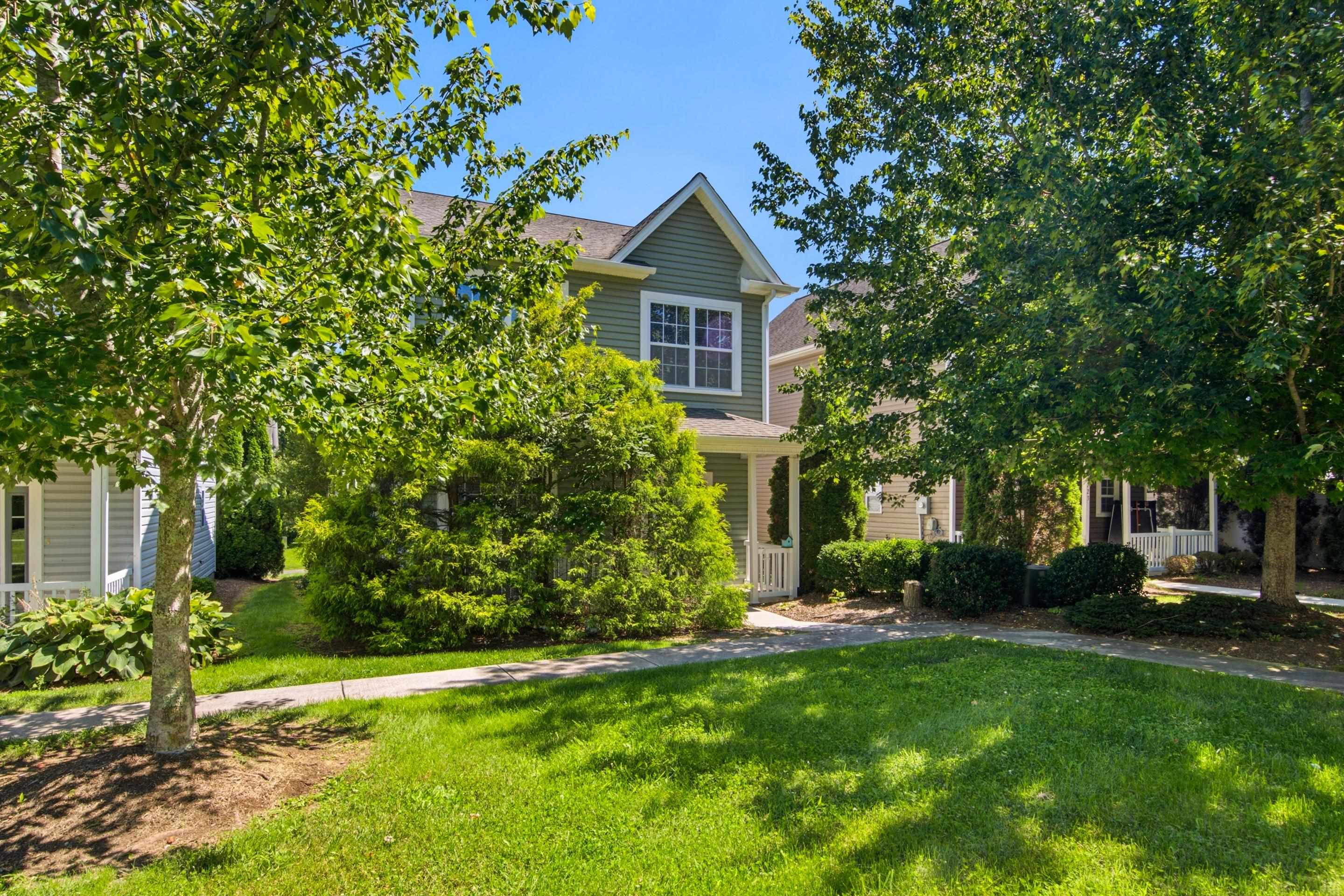 1721 Aden Lane