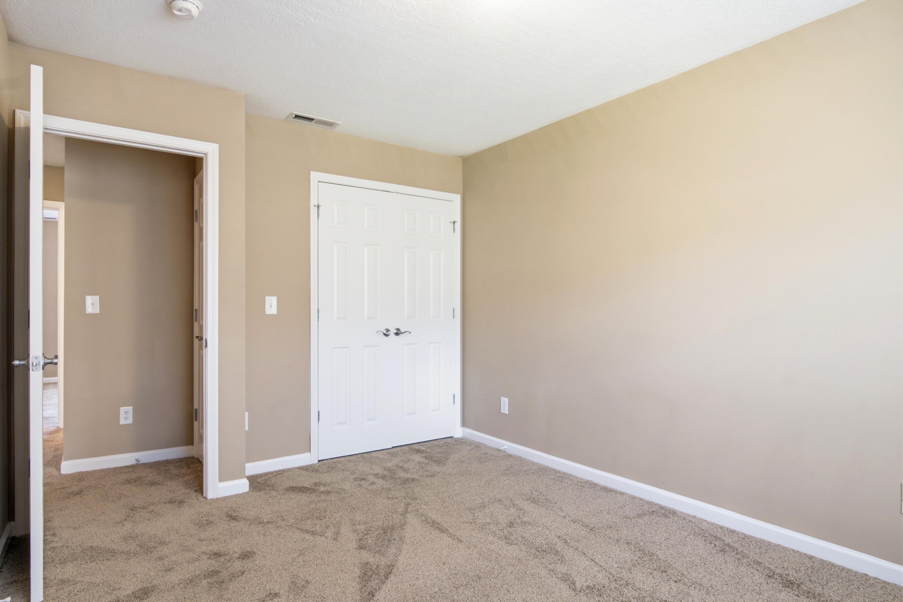 1721 Aden Lane