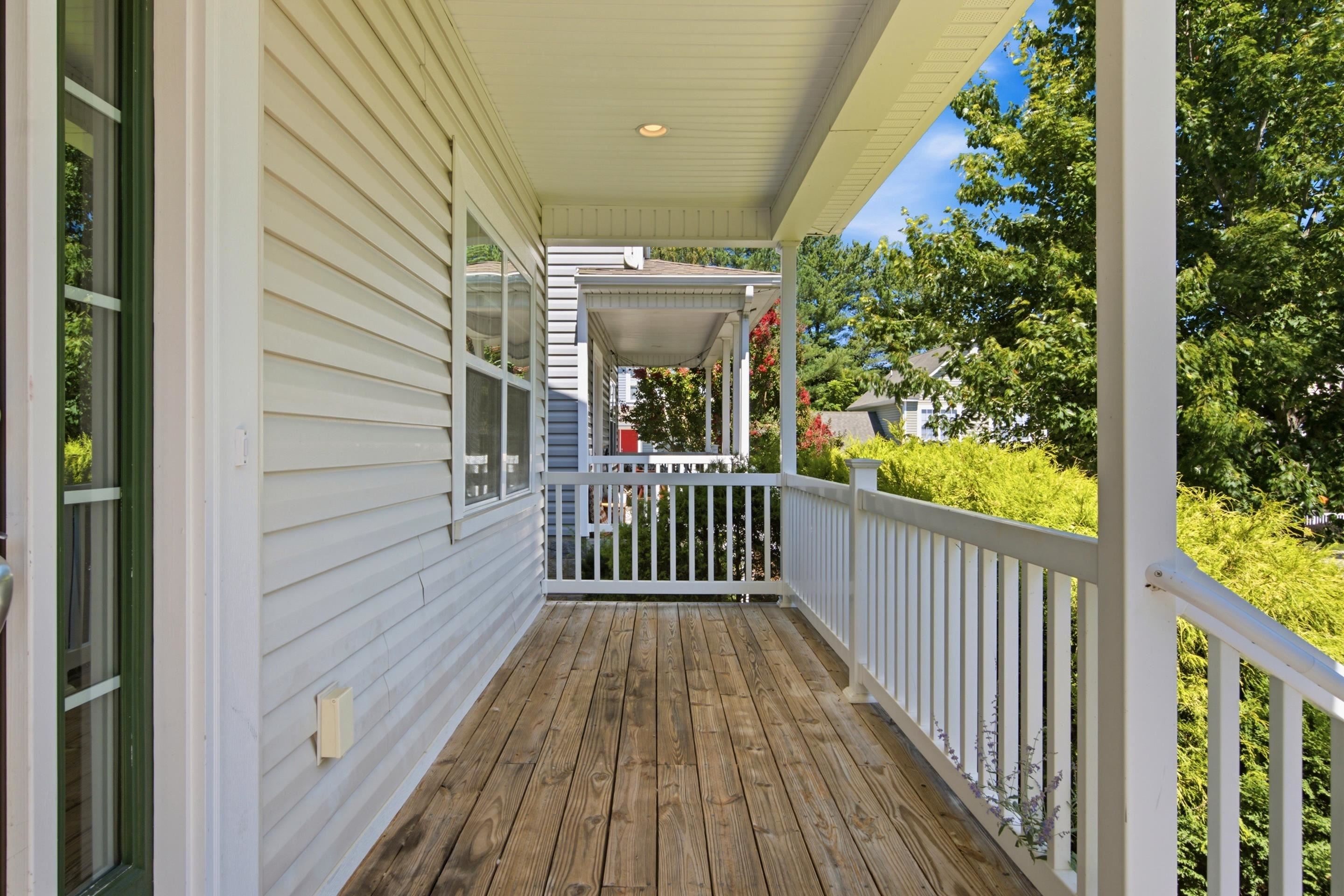 1727 Aden Lane