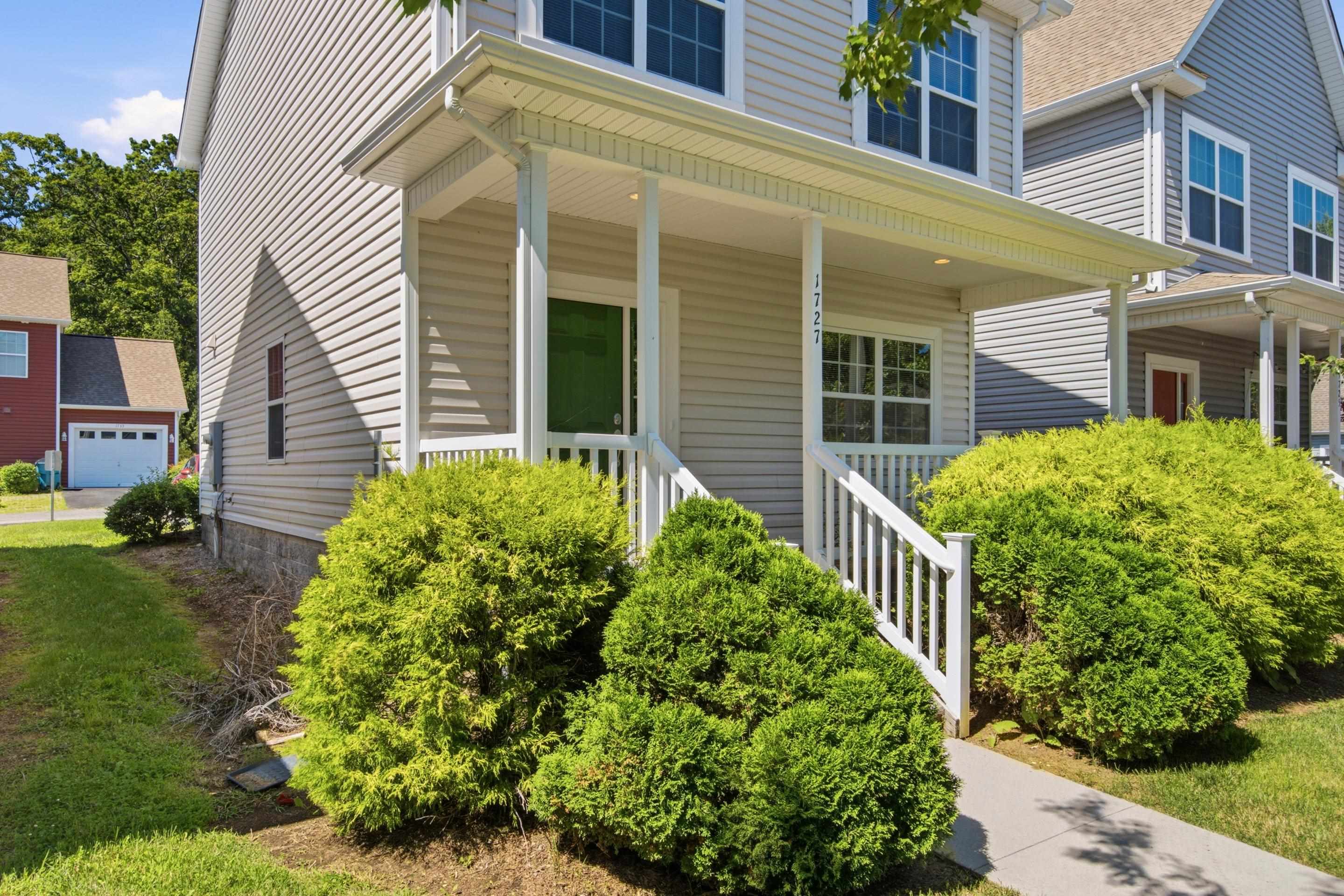 1727 Aden Lane