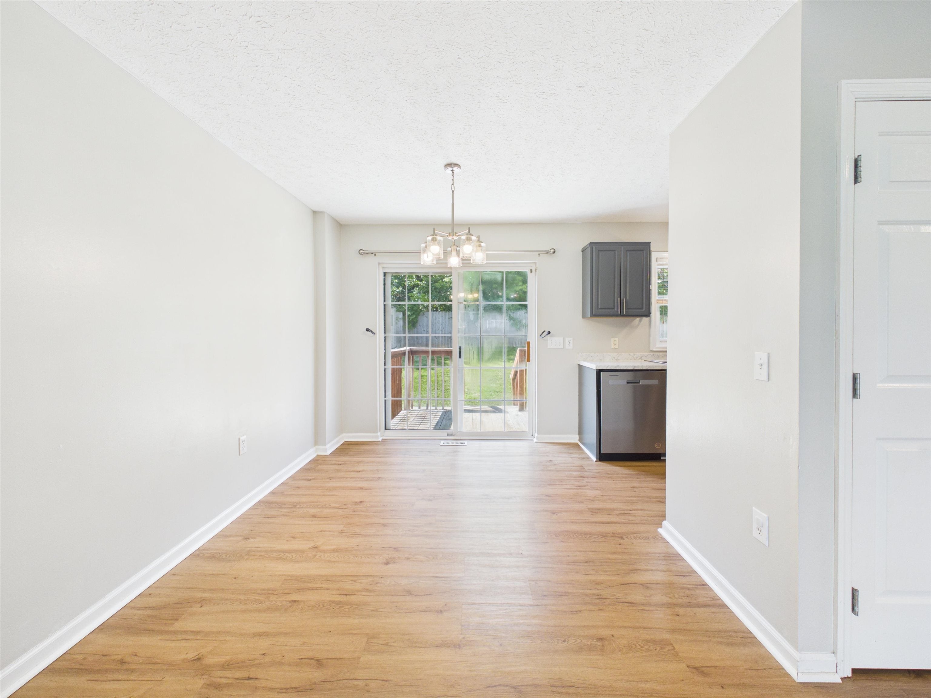 100 Cullen Court