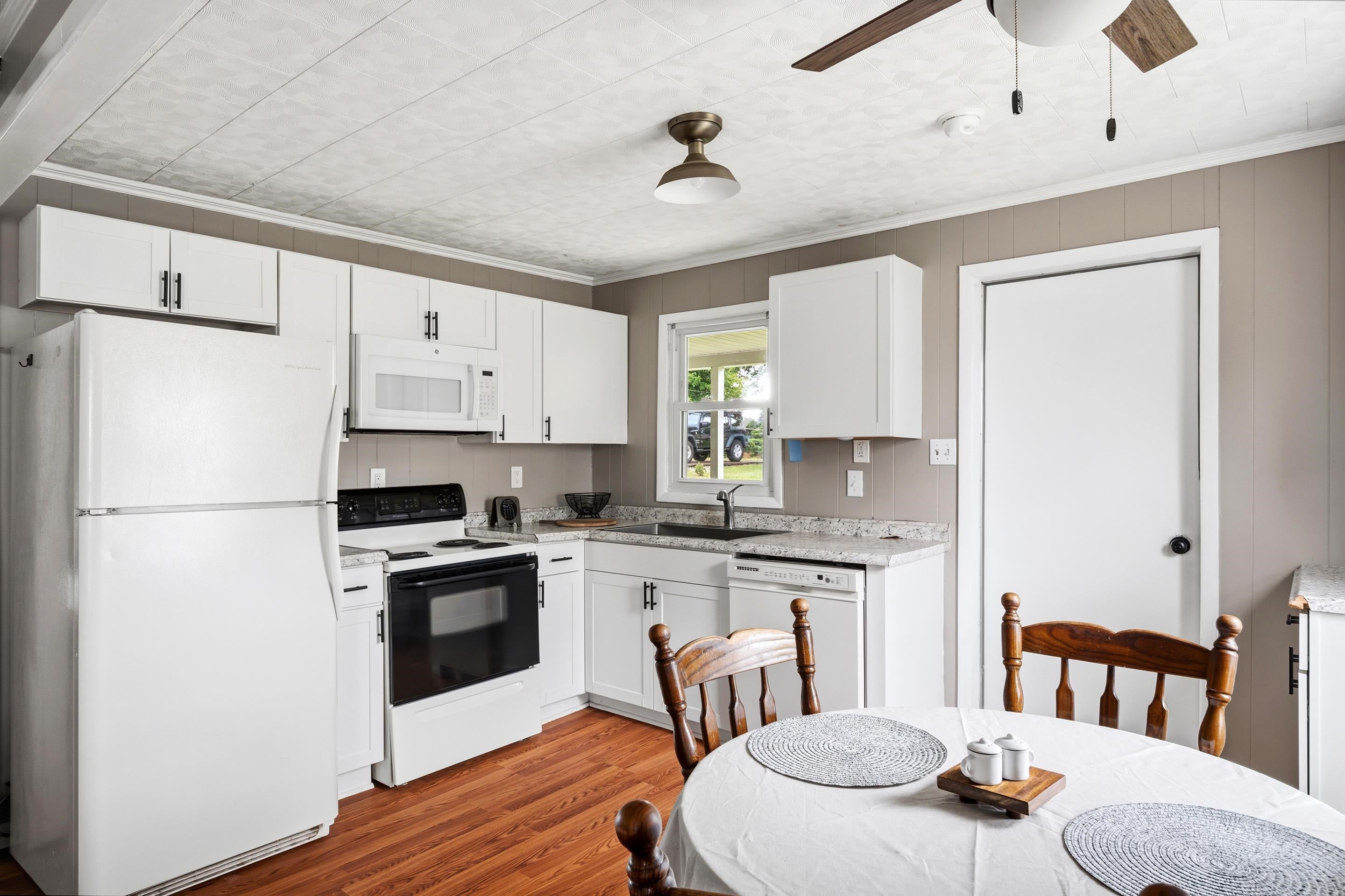 813 Thirteenth Street