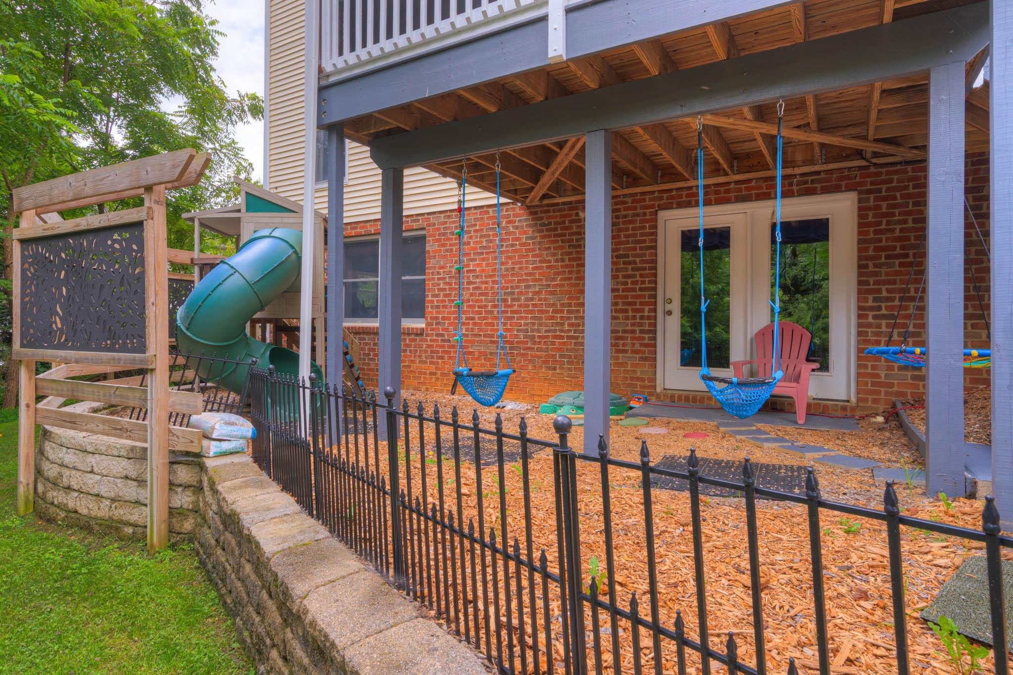 605 Leisure Lane