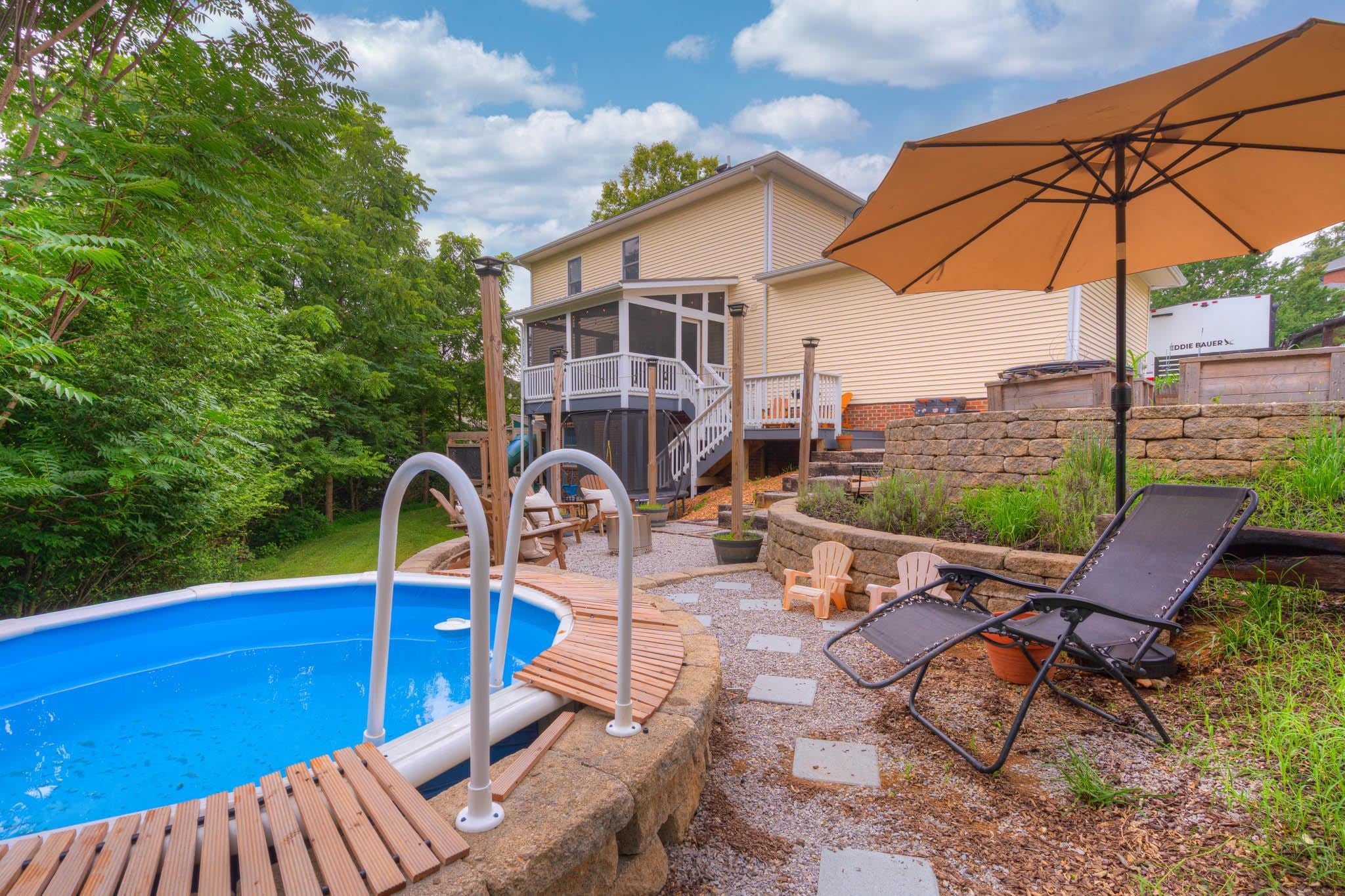 605 Leisure Lane