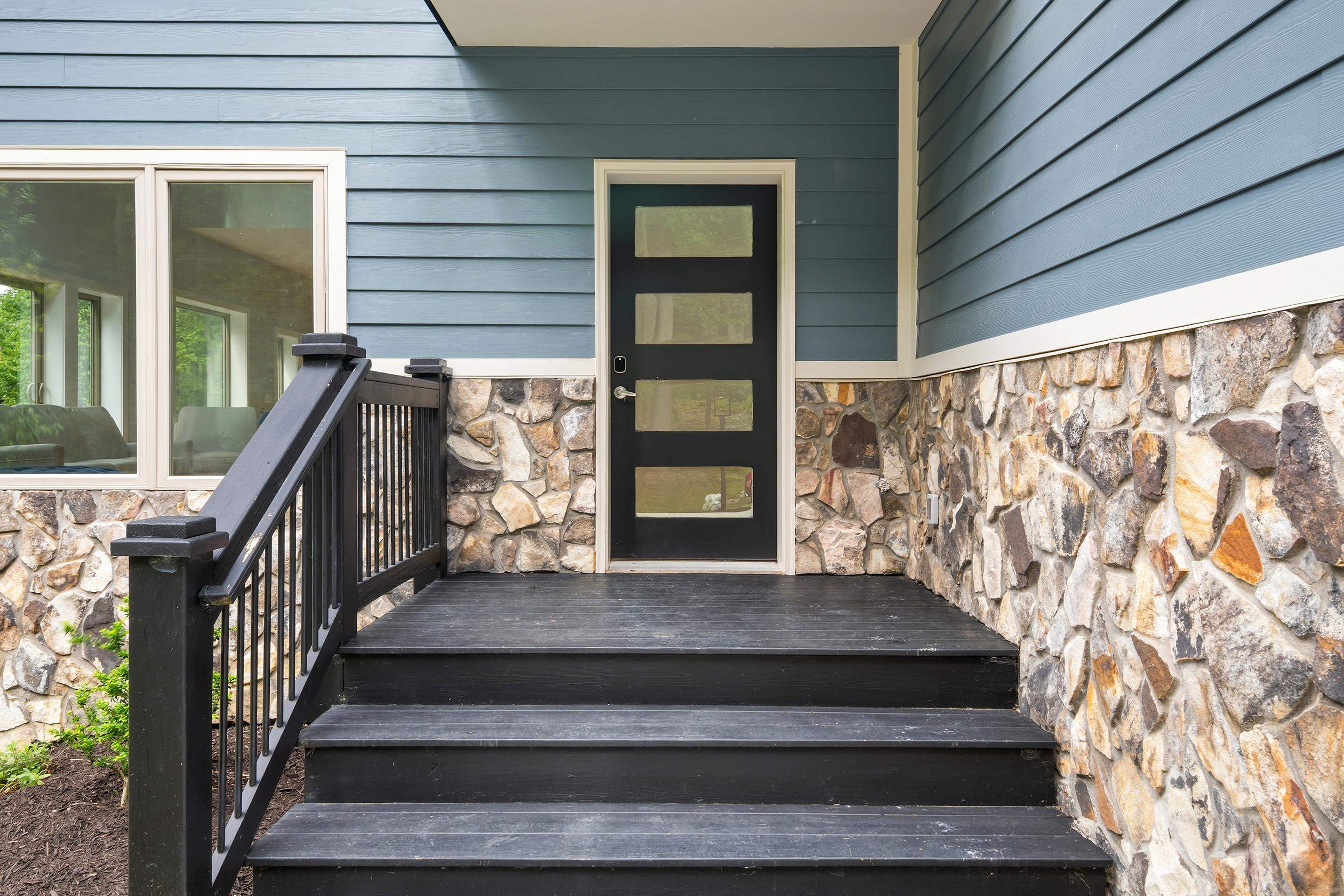 401 Deercroft Drive