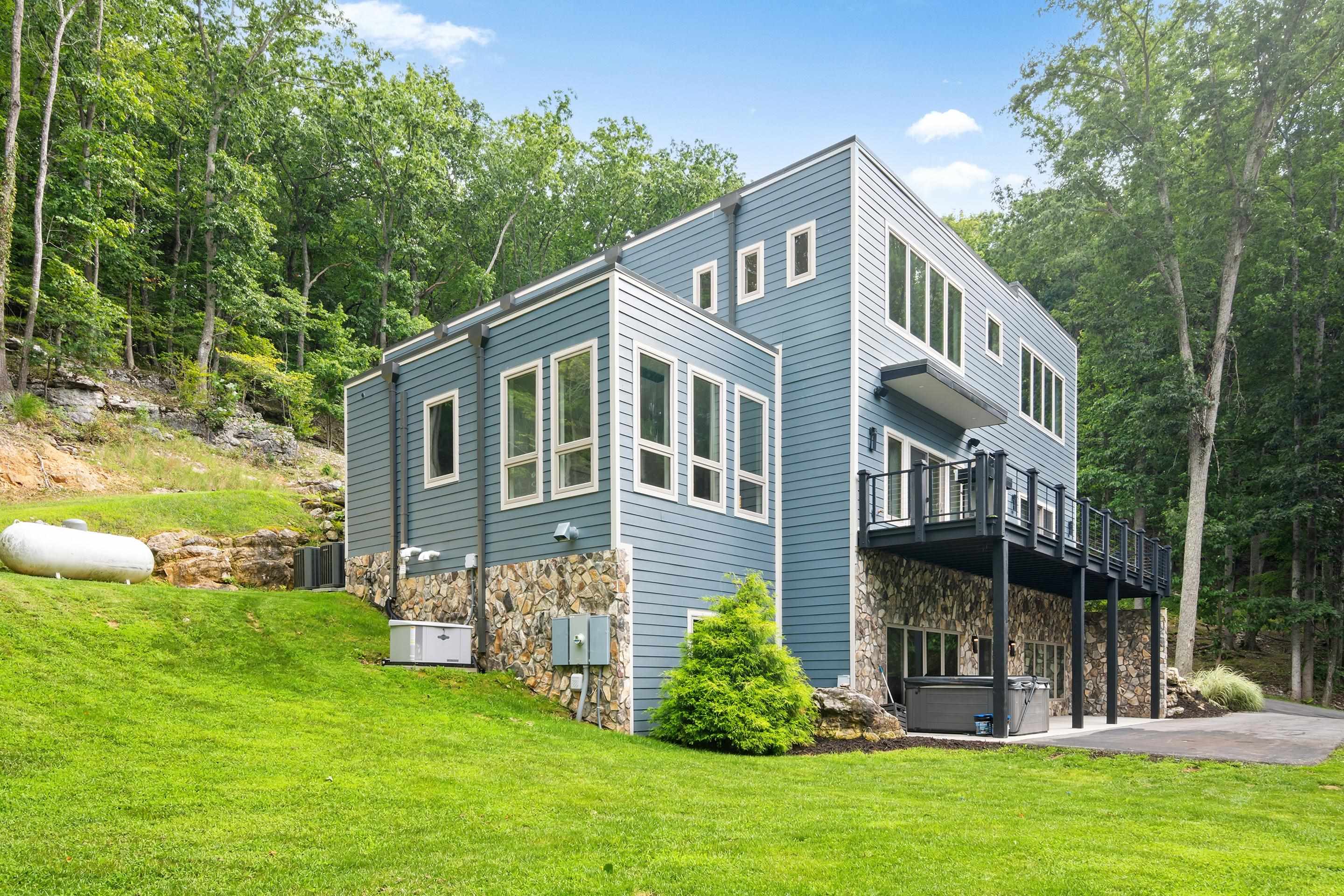 401 Deercroft Drive