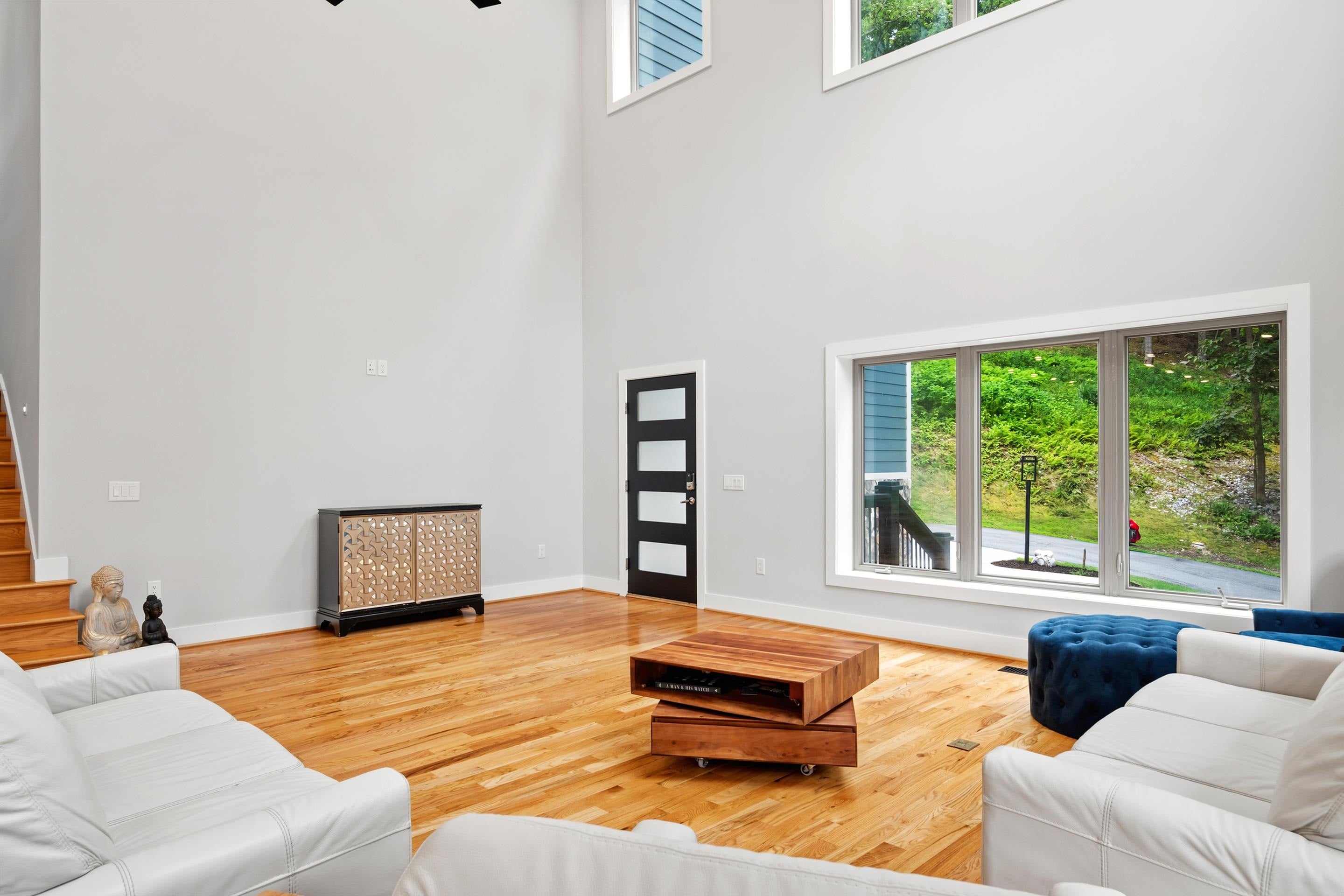 401 Deercroft Drive