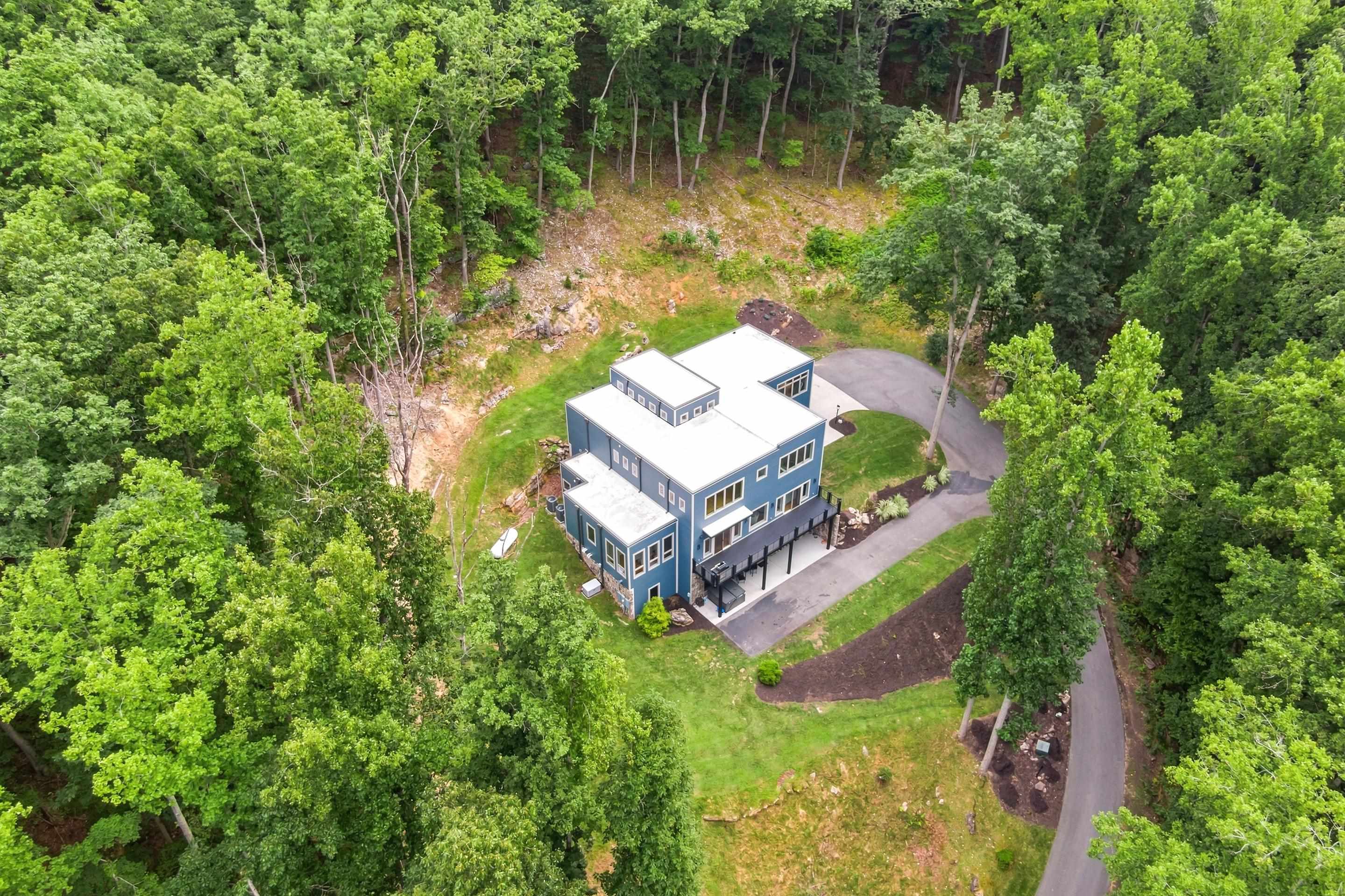 401 Deercroft Drive