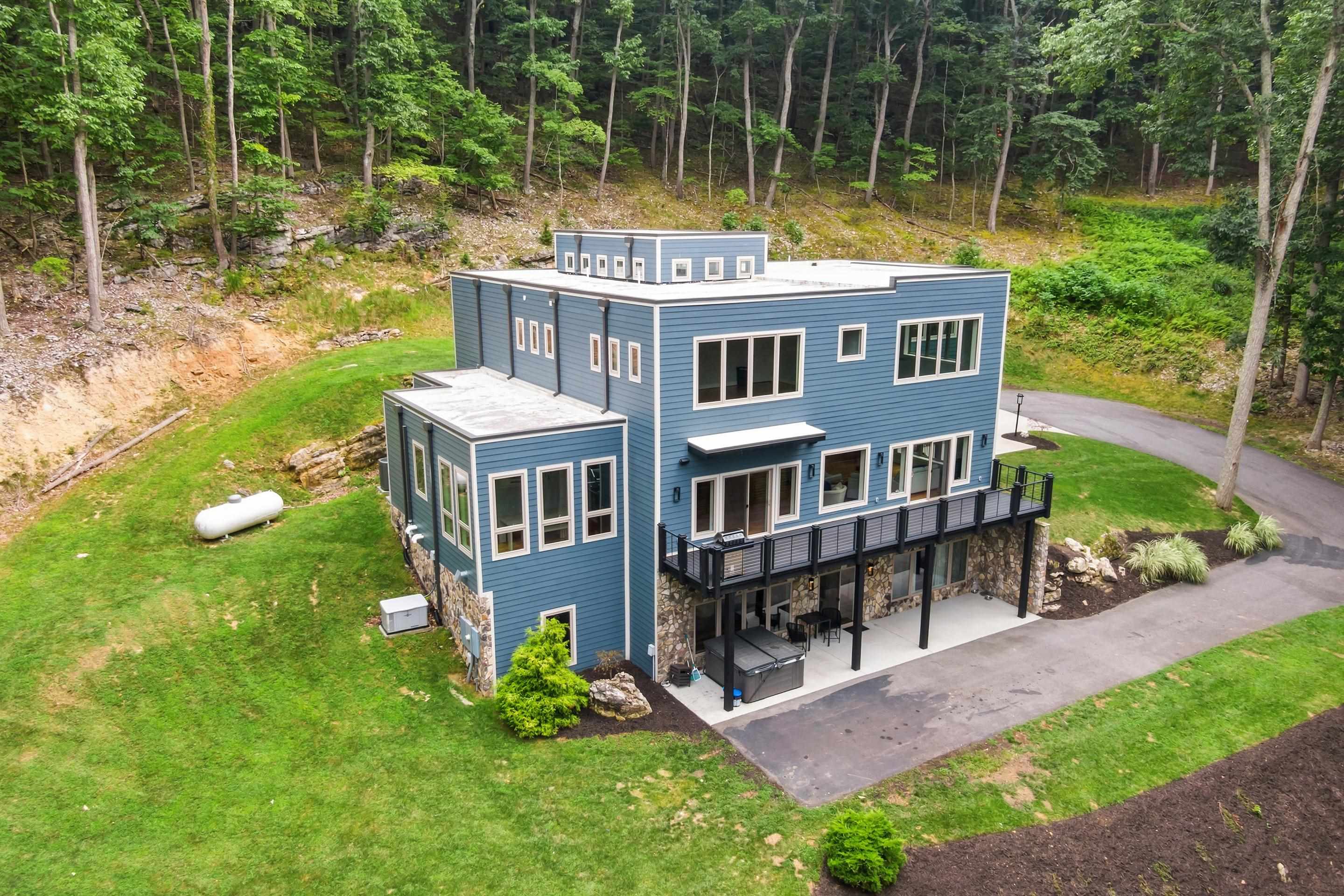 401 Deercroft Drive
