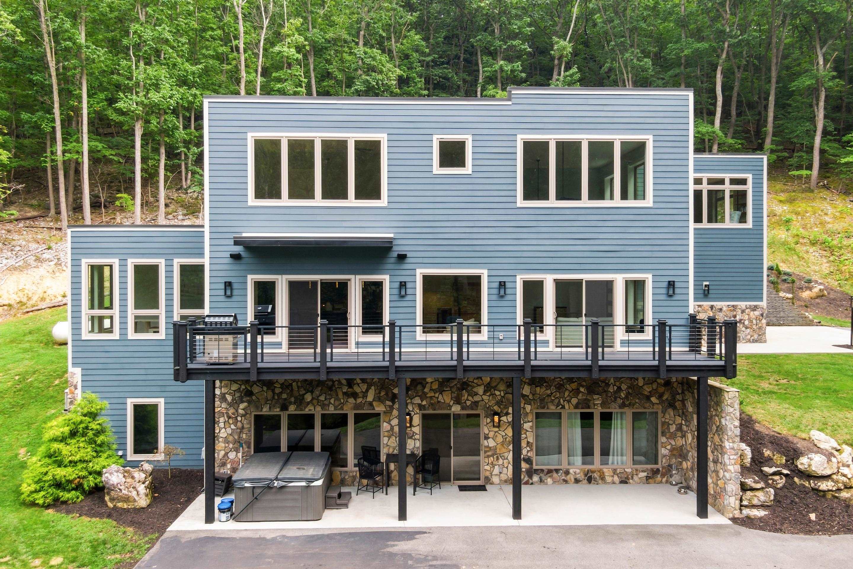 401 Deercroft Drive