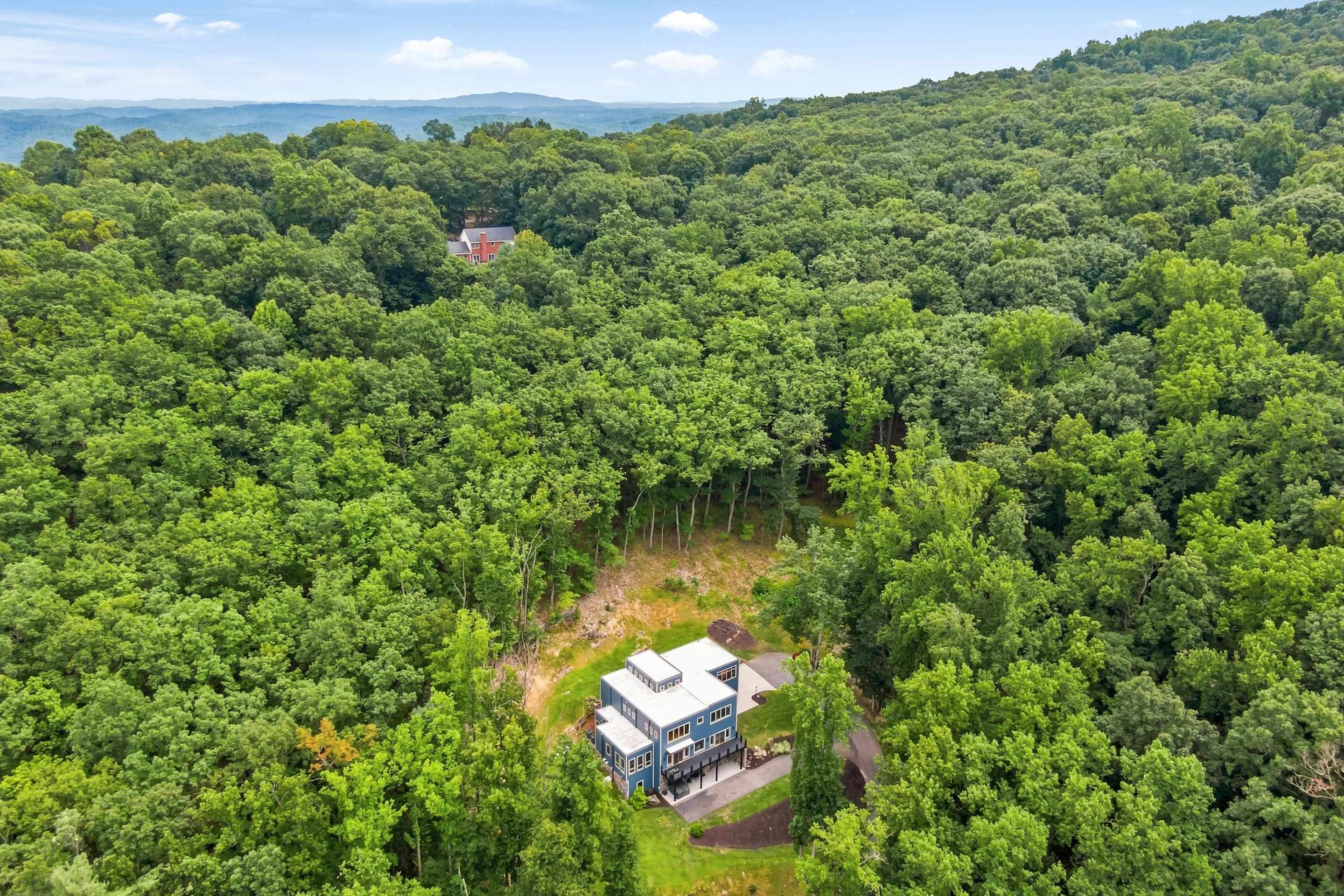 401 Deercroft Drive