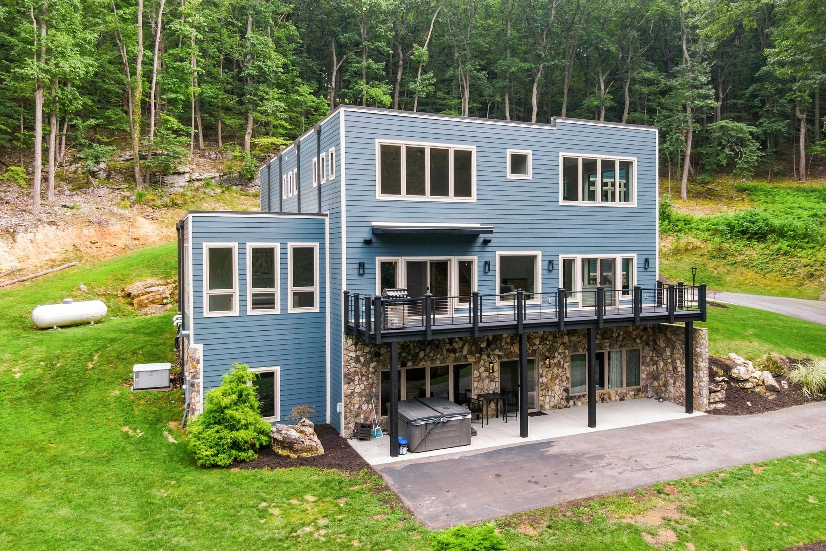 401 Deercroft Drive