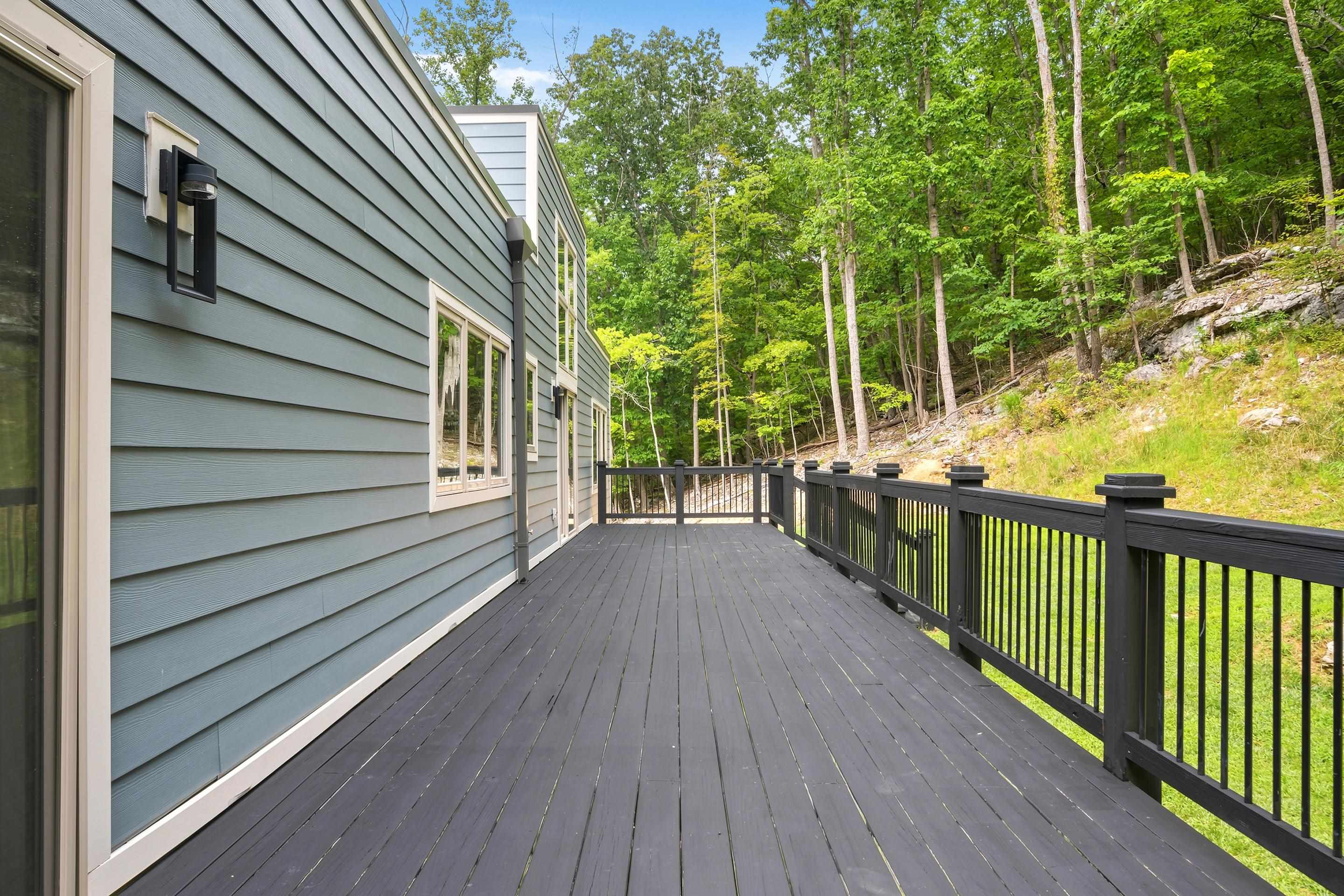 401 Deercroft Drive